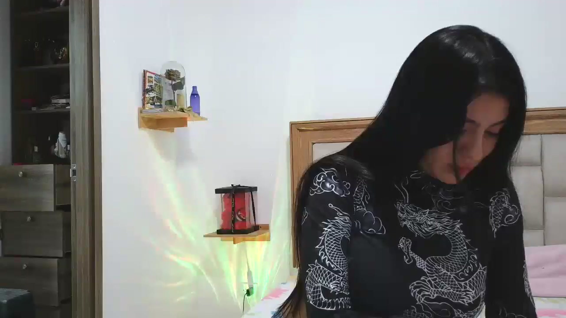 Gallery image thumbnail from yesicat's myfreecams stream on, 10/24/2025, 04:13 image 11 of 20