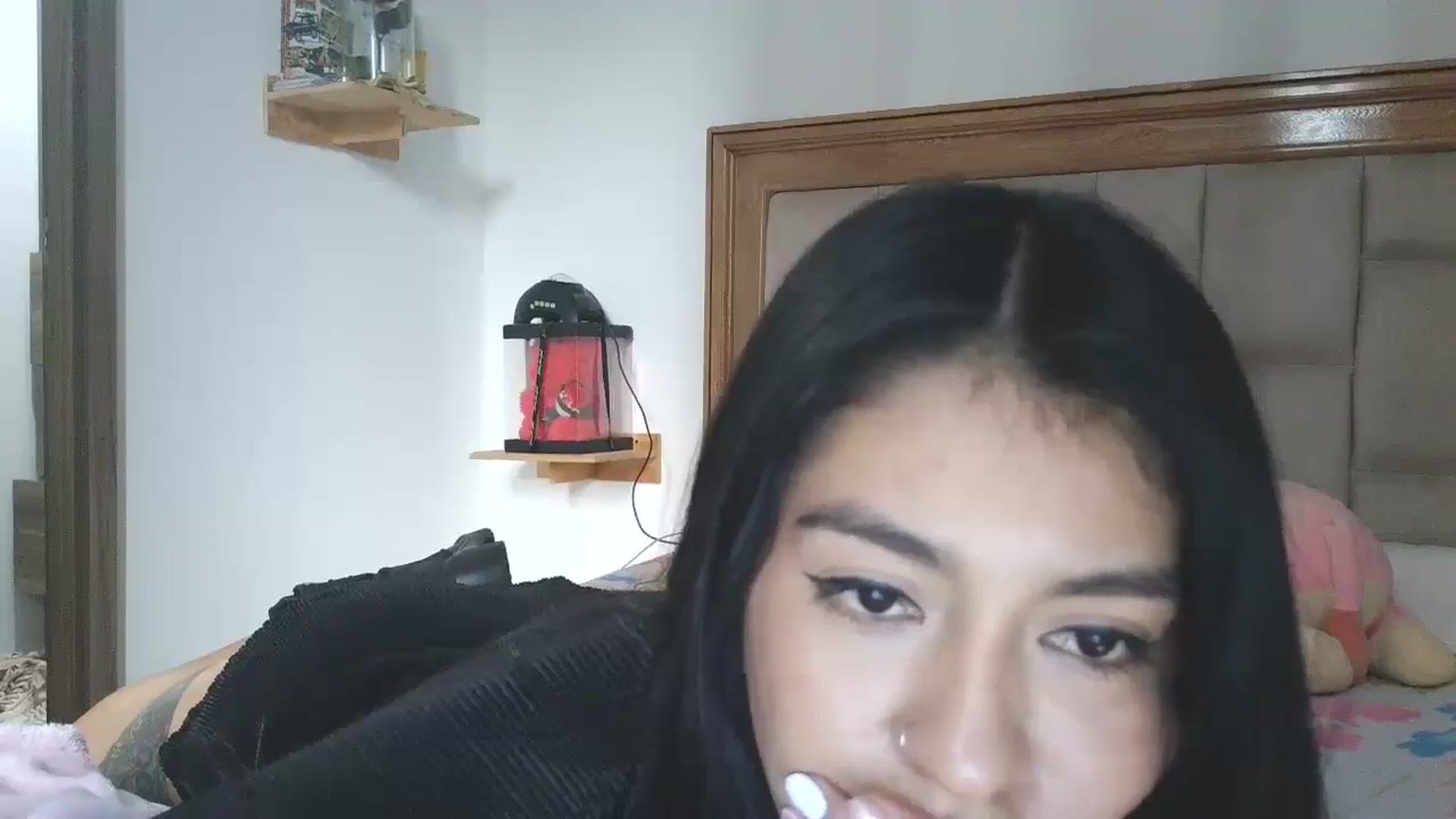 Gallery image thumbnail from yesicat's myfreecams stream on, 10/25/2025, 22:44 image 9 of 20