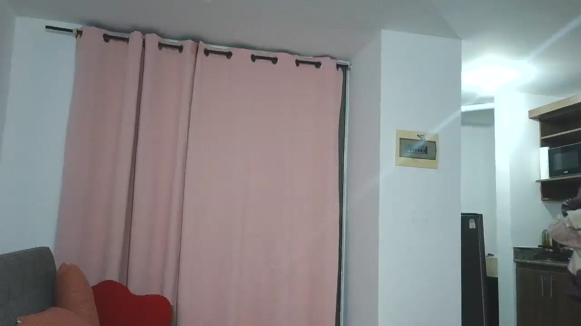 Gallery image thumbnail from yesicat's myfreecams stream on, 10/27/2025, 02:55 image 2 of 20
