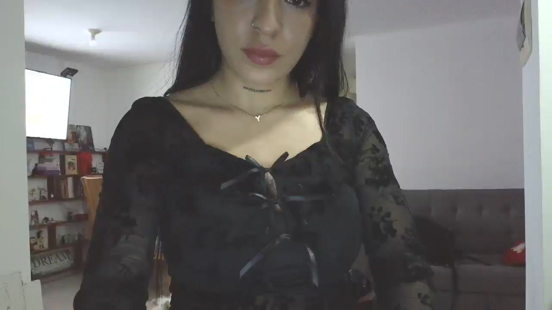Gallery image thumbnail from yesicat's myfreecams stream on, 11/06/2025, 23:17 image 16 of 20