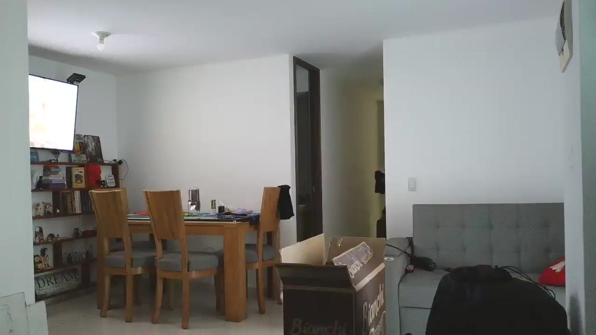 Gallery image thumbnail from yesicat's myfreecams stream on, 11/06/2025, 23:17 image 1 of 20