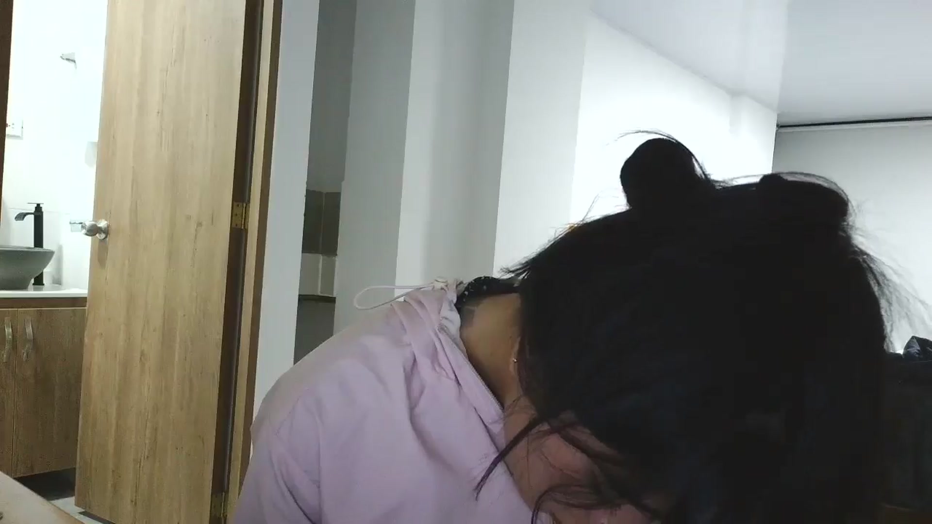 Gallery image thumbnail from yesicat's myfreecams stream on, 11/08/2025, 03:23 image 16 of 20