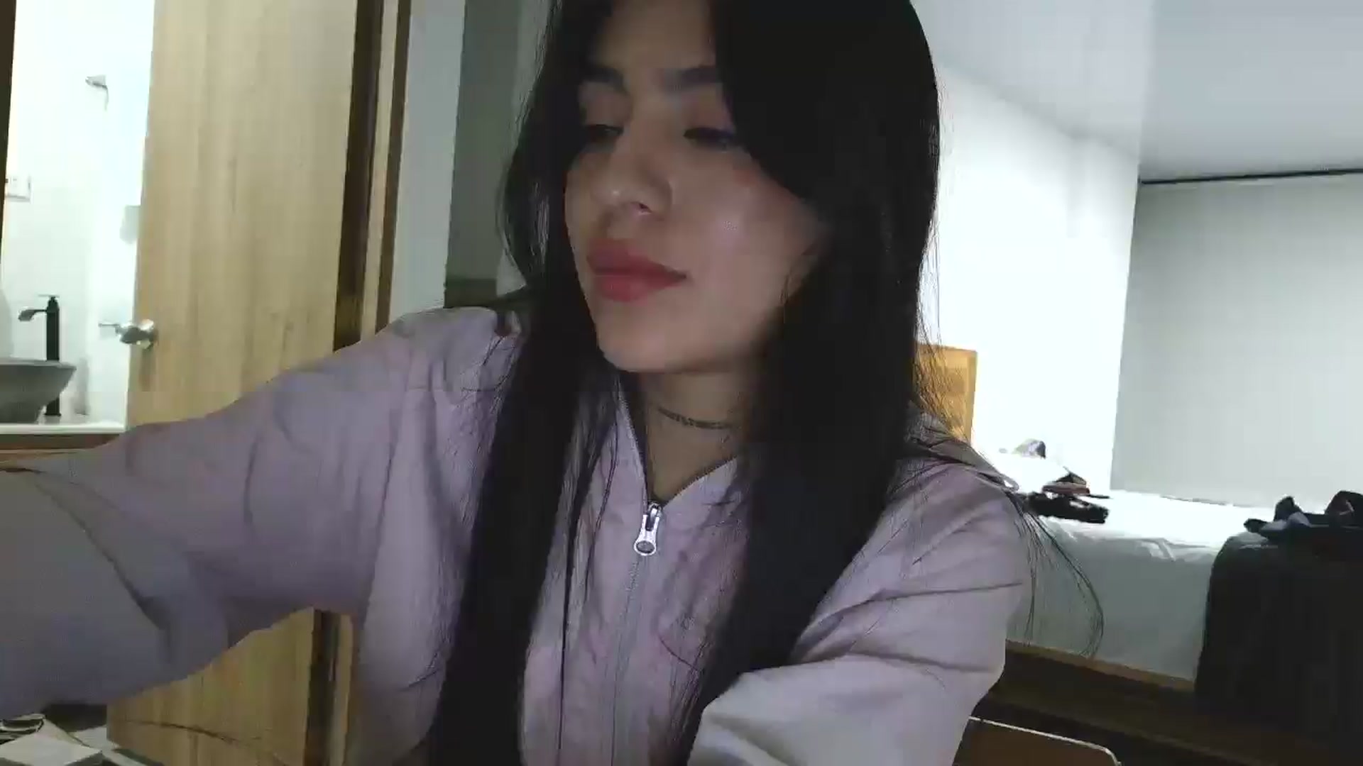 Gallery image thumbnail from yesicat's myfreecams stream on, 11/08/2025, 03:23 image 5 of 20