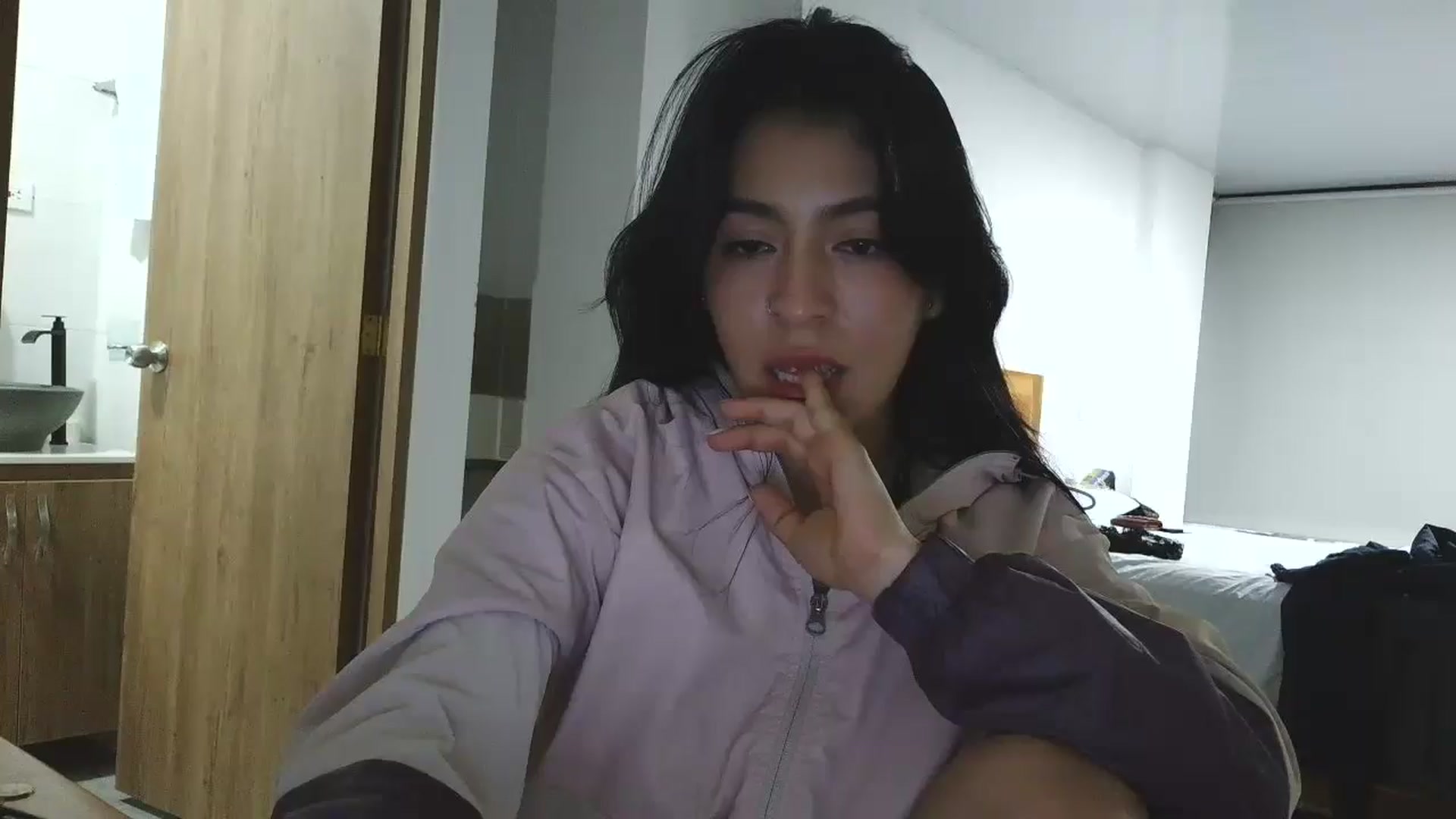 Gallery image thumbnail from yesicat's myfreecams stream on, 11/08/2025, 03:23 image 11 of 20