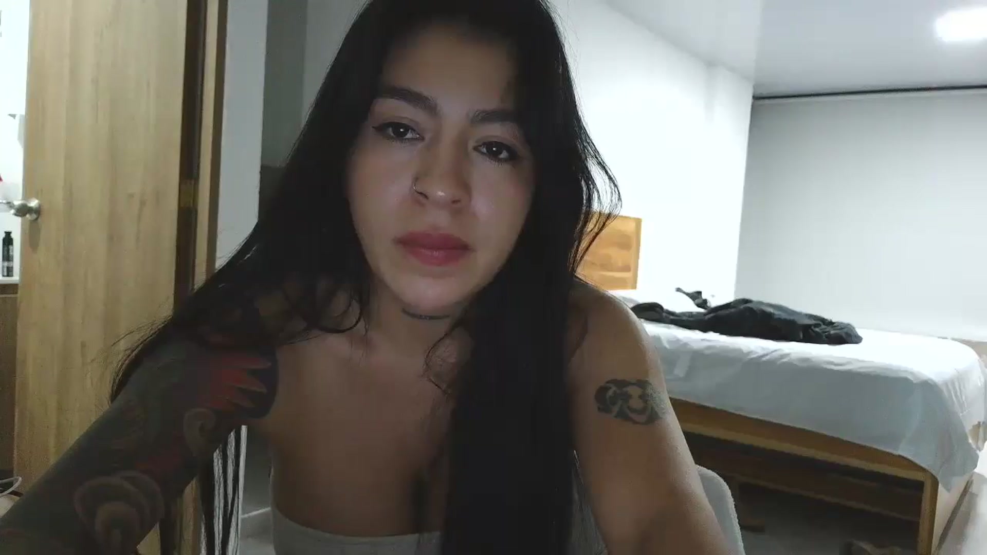 Gallery image thumbnail from yesicat's myfreecams stream on, 11/10/2025, 02:21 image 3 of 20