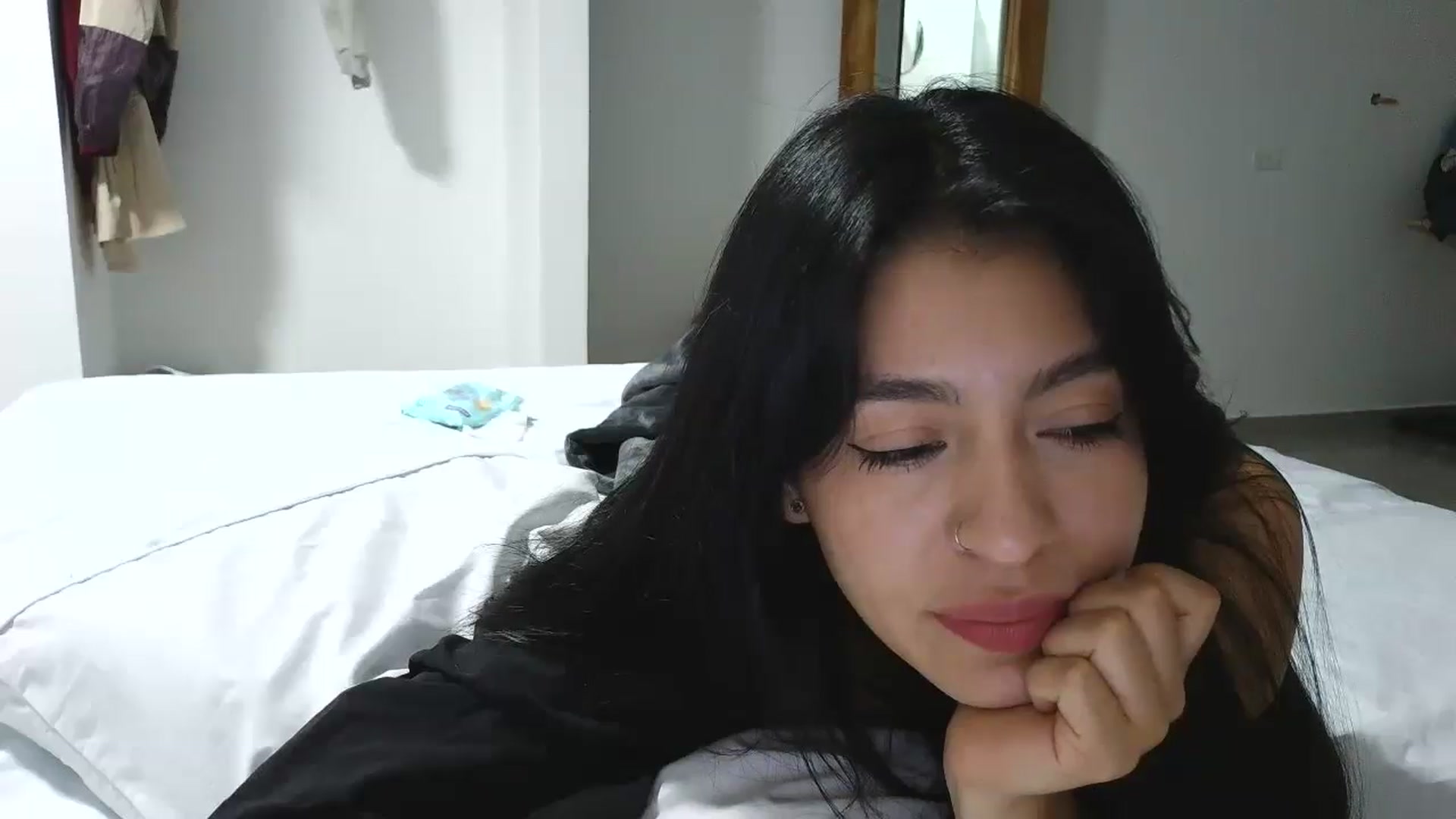 Gallery image thumbnail from yesicat's myfreecams stream on, 11/14/2025, 04:16 image 10 of 20