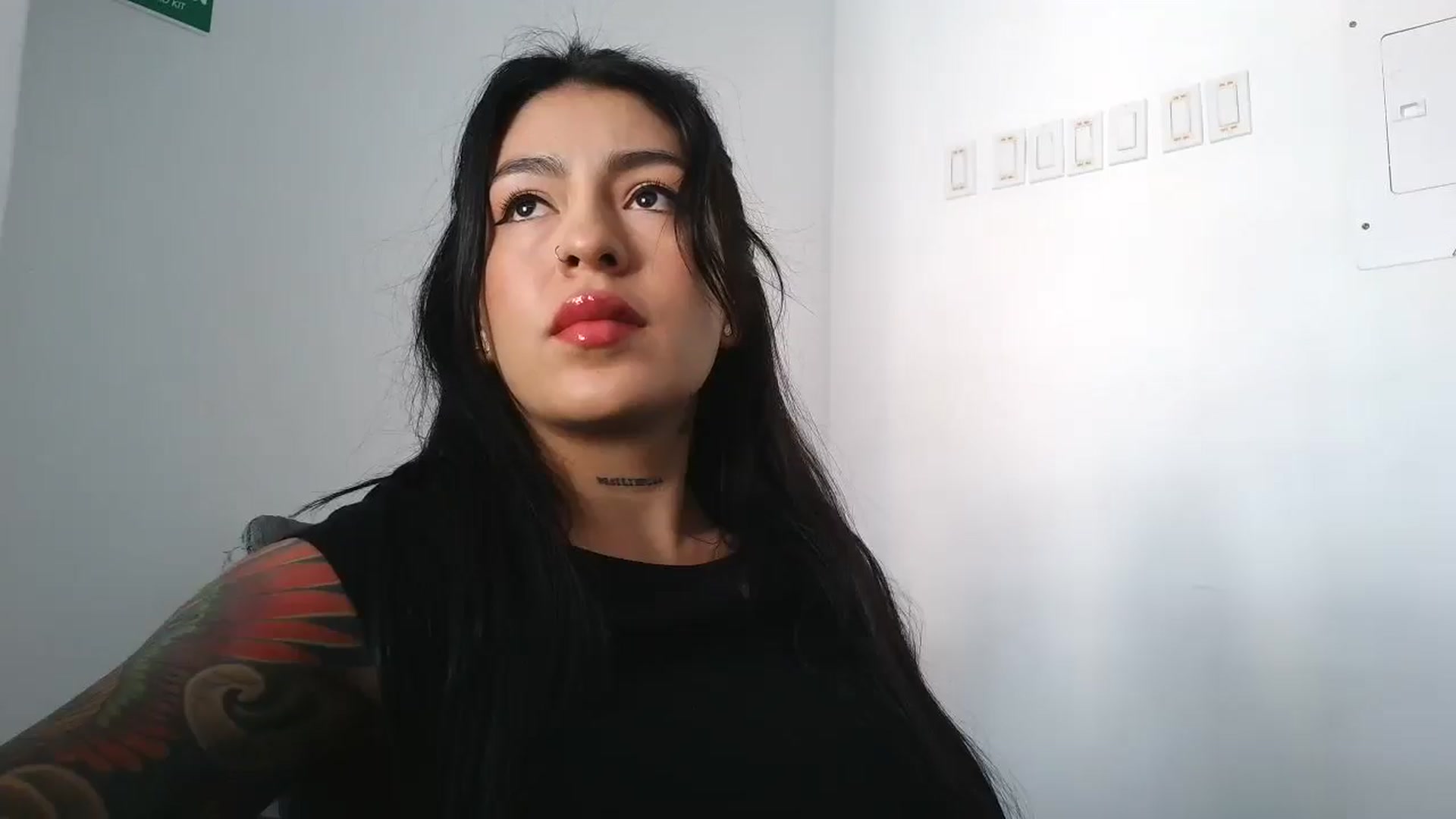 Gallery image thumbnail from yesicat's myfreecams stream on, 11/21/2025, 14:42 image 12 of 20