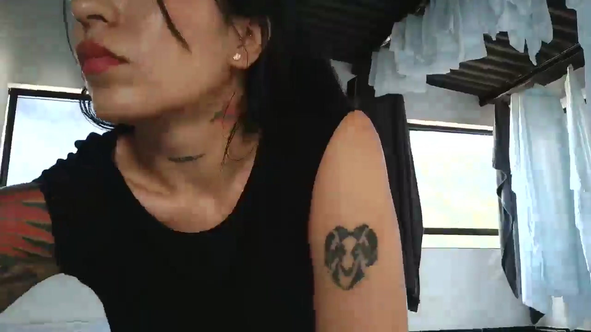 Gallery image thumbnail from yesicat's myfreecams stream on, 11/21/2025, 20:51 image 18 of 20