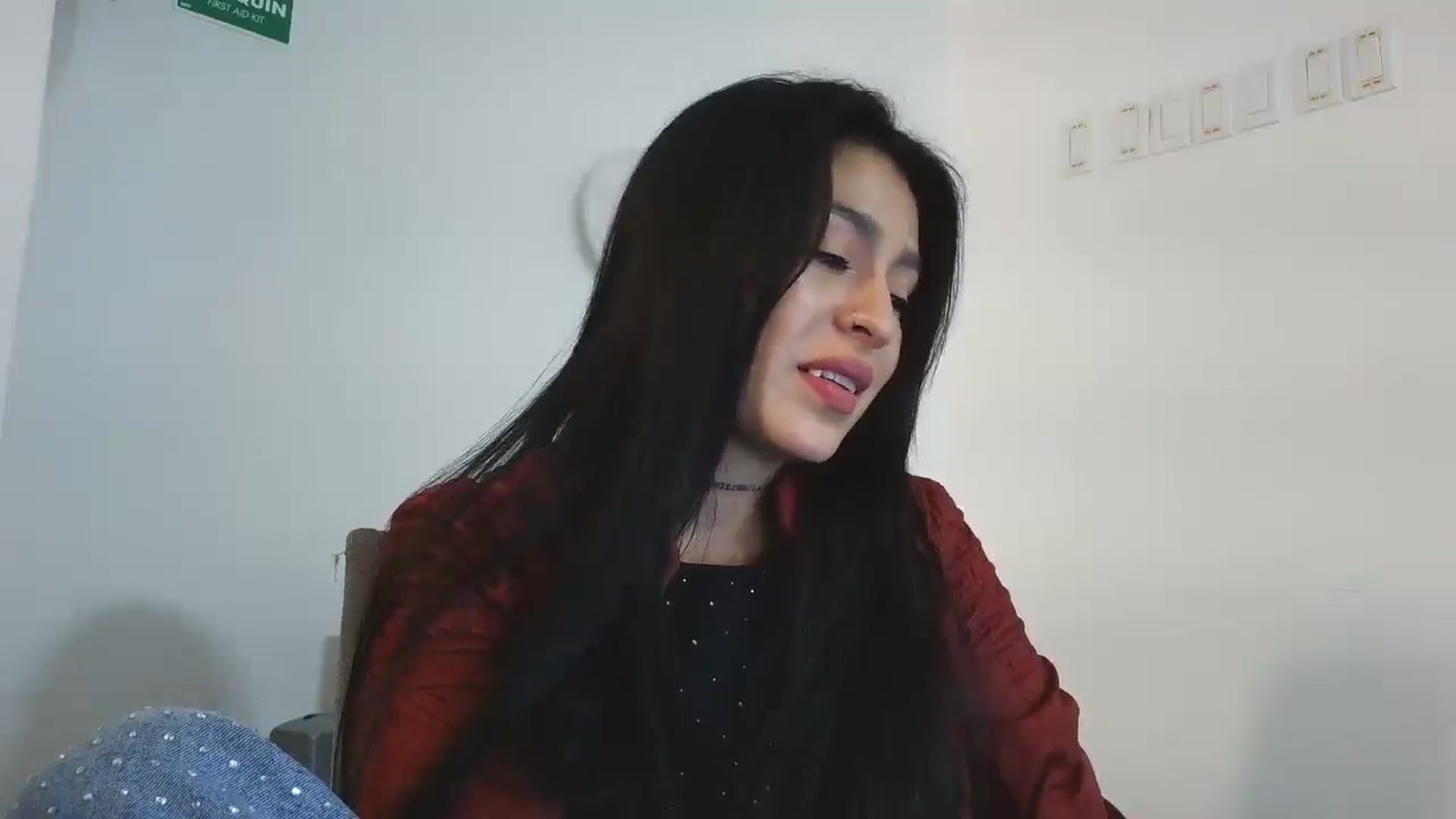 Gallery image thumbnail from yesicat's myfreecams stream on, 12/01/2025, 24:46 image 5 of 20