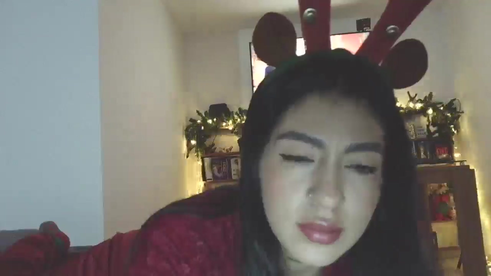 Gallery image thumbnail from yesicat's myfreecams stream on, 12/07/2025, 01:42 image 4 of 20