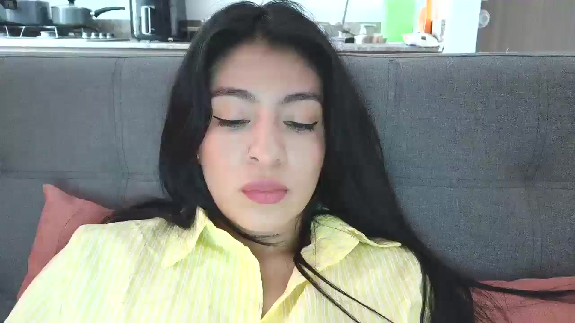 Gallery image thumbnail from yesicat's myfreecams stream on, 12/12/2025, 19:50 image 2 of 20