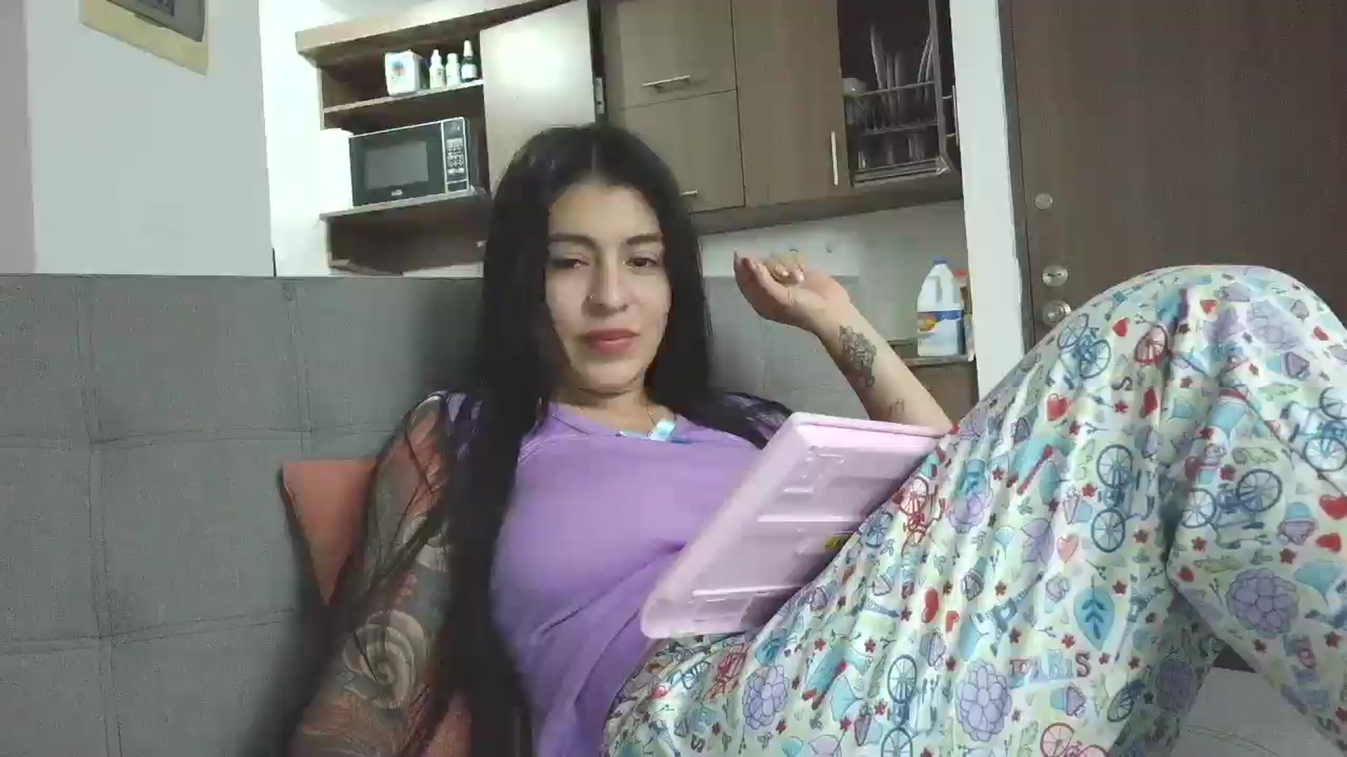 Gallery image thumbnail from yesicat's myfreecams stream on, 12/27/2025, 02:12 image 8 of 20