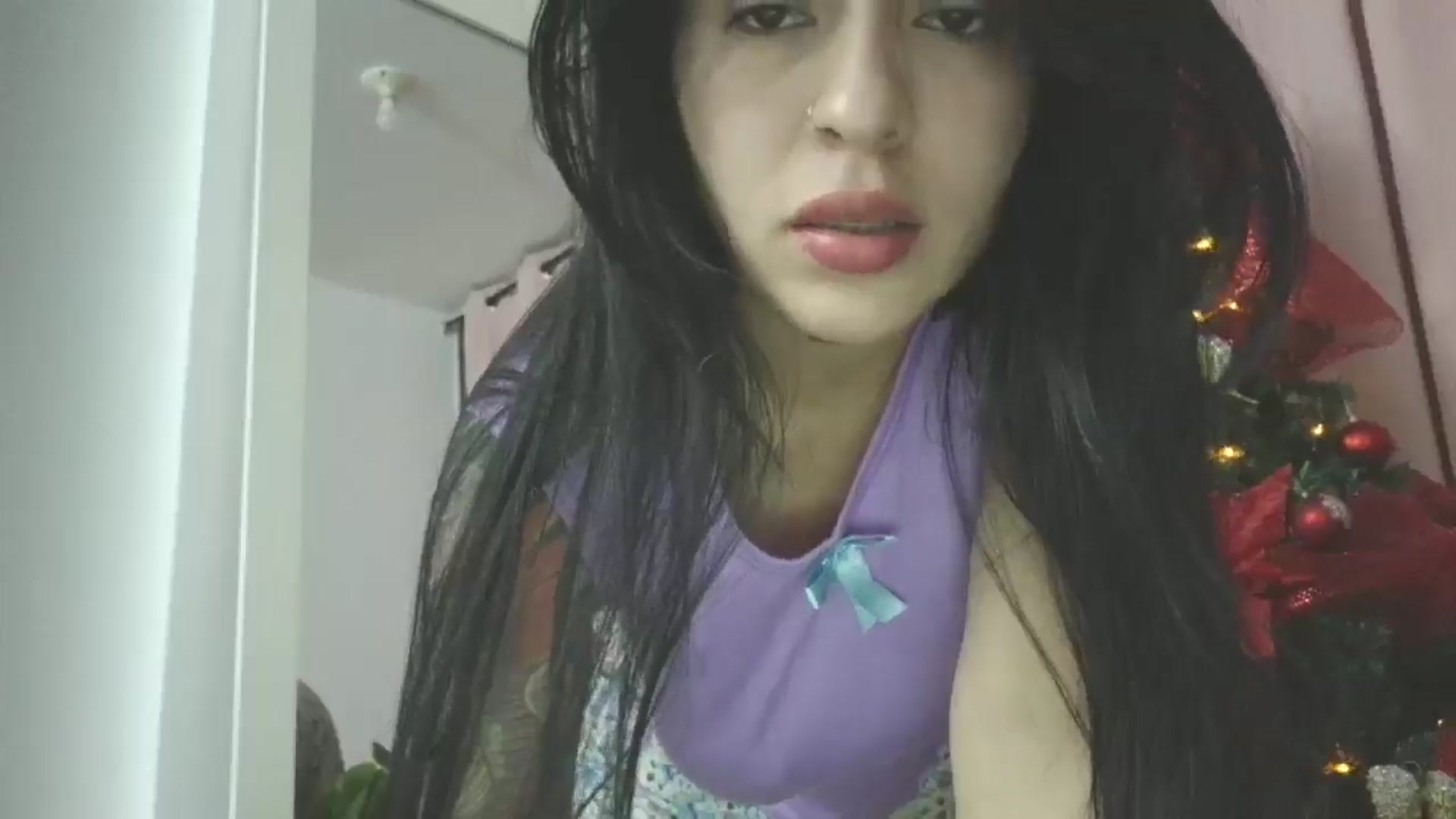Gallery image thumbnail from yesicat's myfreecams stream on, 12/27/2025, 04:54 image 2 of 20