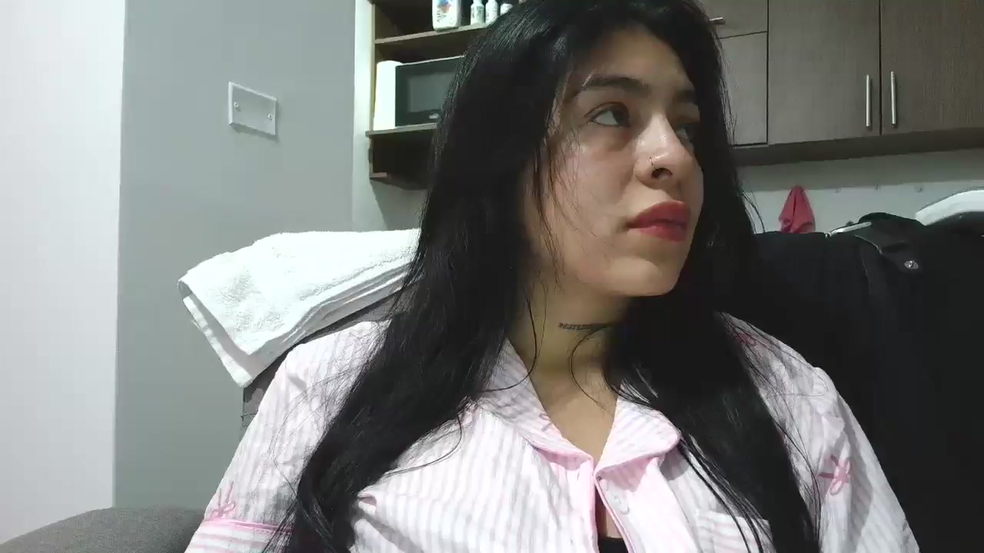 Gallery image thumbnail from yesicat's myfreecams stream on, 12/28/2025, 01:59 image 9 of 20