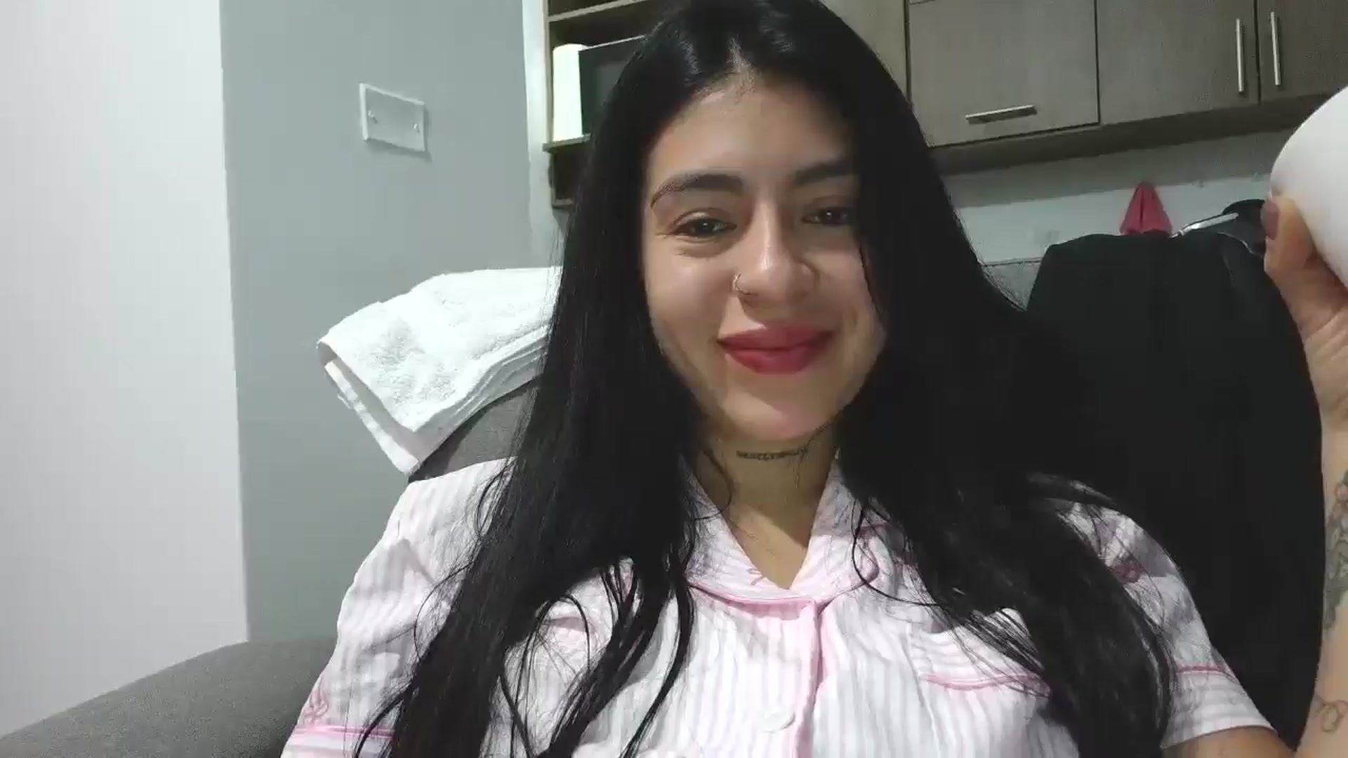 Gallery image thumbnail from yesicat's myfreecams stream on, 12/28/2025, 01:59 image 1 of 20