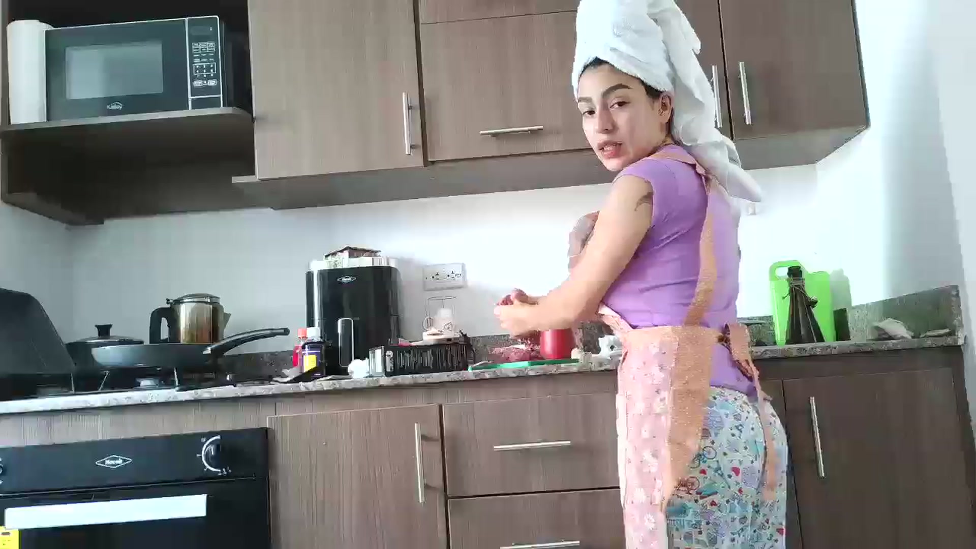 Gallery image thumbnail from yesicat's myfreecams stream on, 12/31/2025, 19:22 image 14 of 20