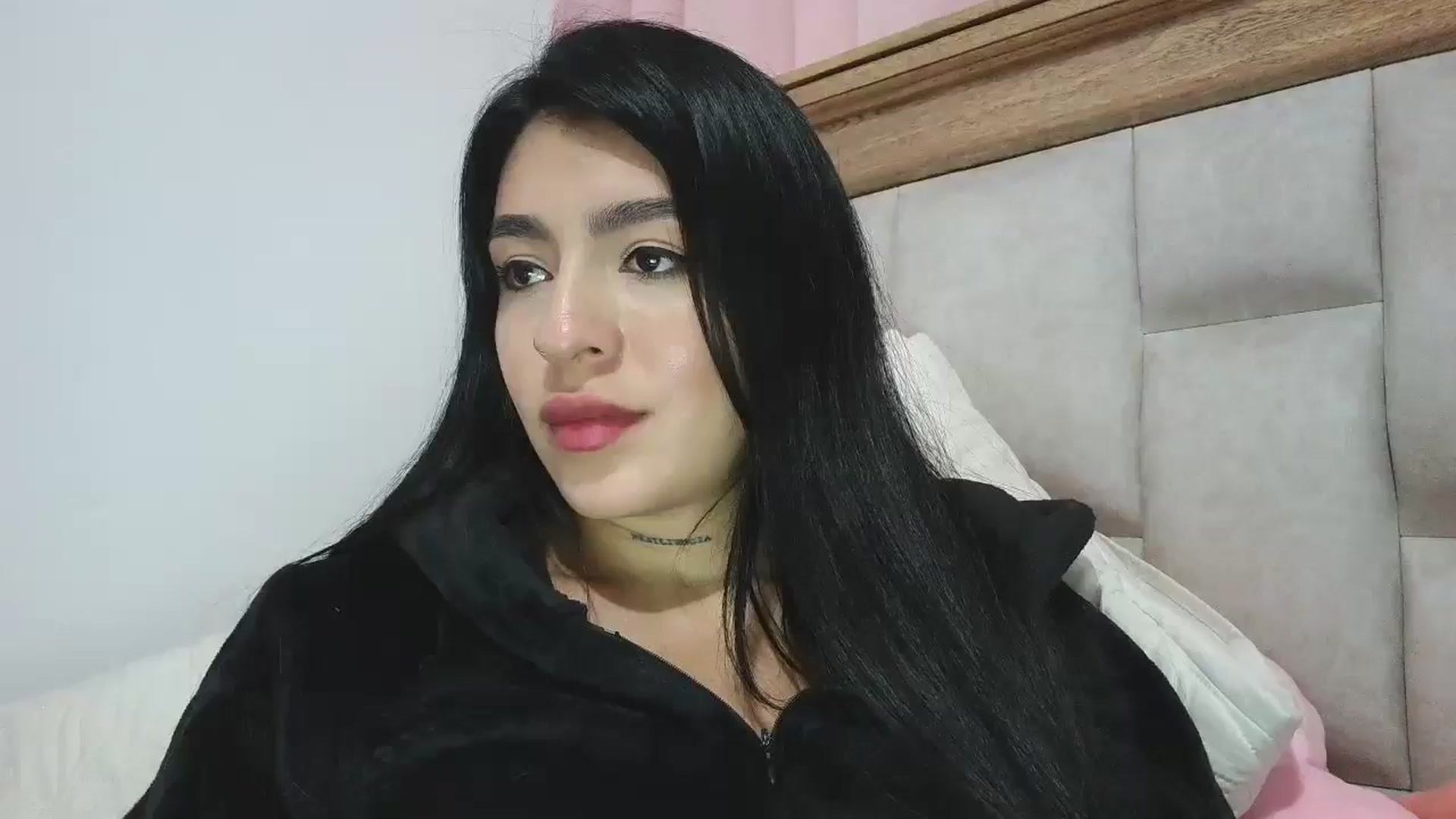 Gallery image thumbnail from yesicat's myfreecams stream on, 02/02/2026, 03:53 image 15 of 20
