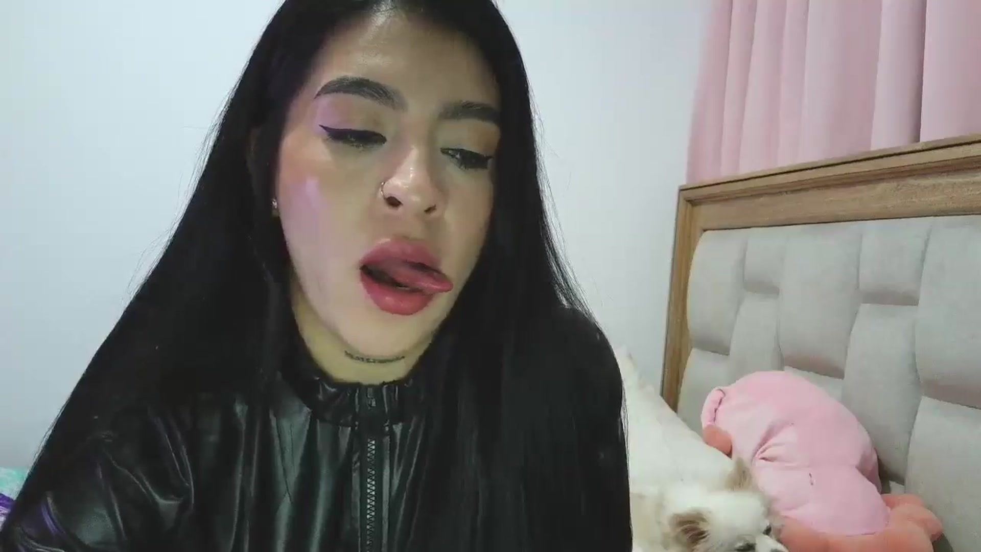Gallery image thumbnail from yesicat's myfreecams stream on, 02/02/2026, 03:53 image 2 of 20