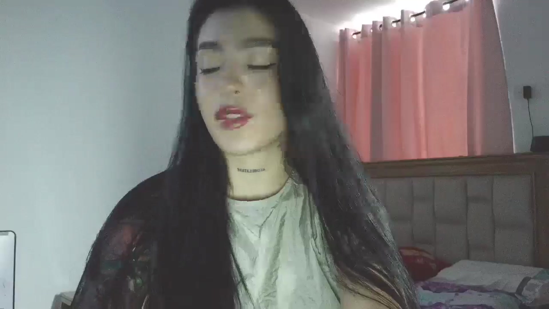 Gallery image thumbnail from yesicat's myfreecams stream on, 02/11/2026, 23:01 image 5 of 20