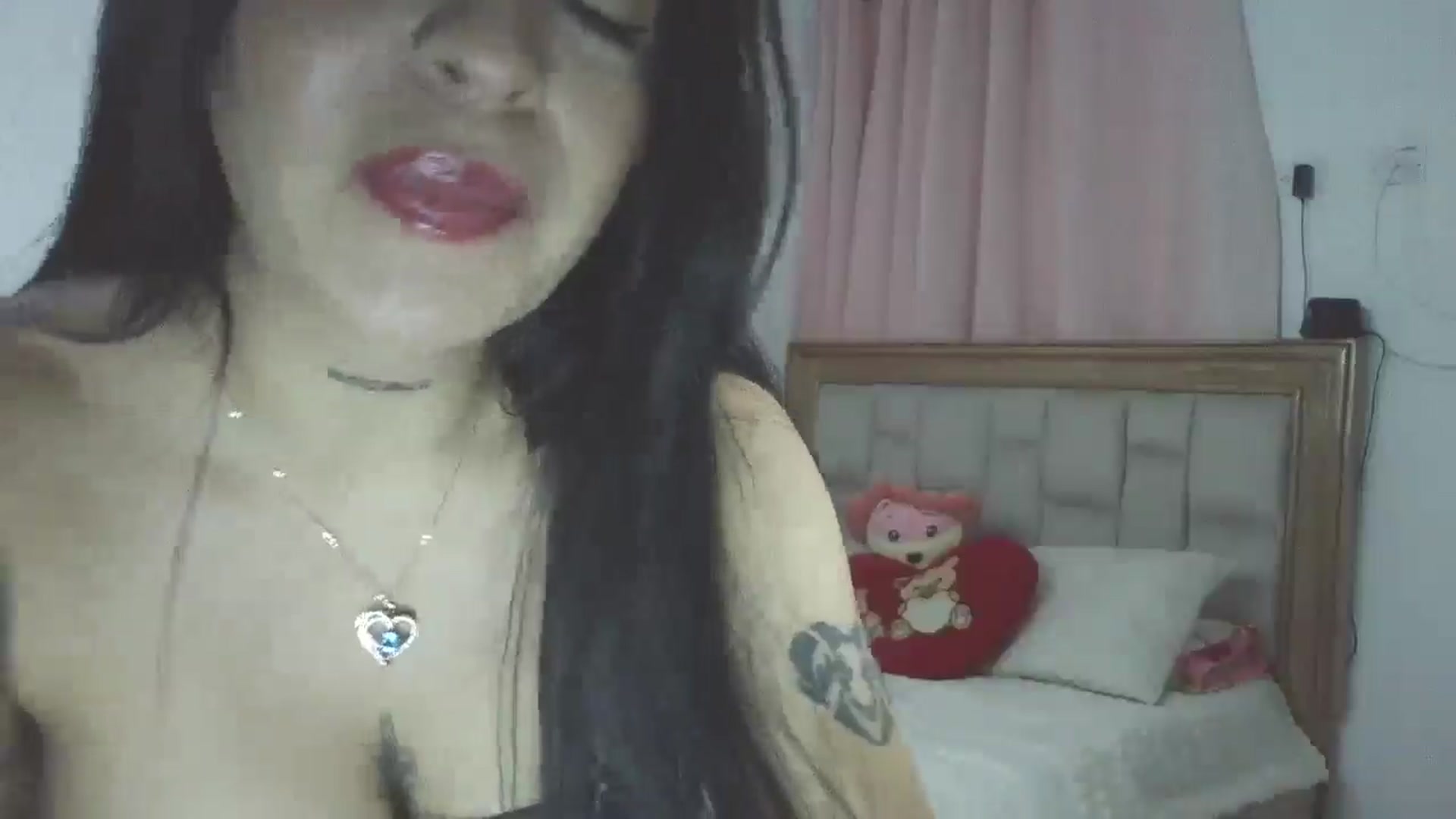 Gallery image thumbnail from yesicat's myfreecams stream on, 02/20/2026, 04:14 image 2 of 20