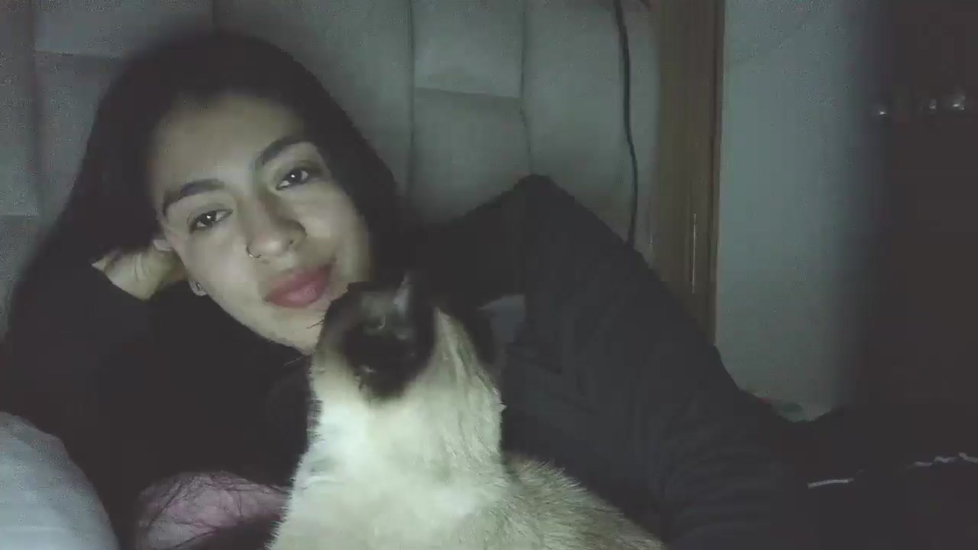 Gallery image thumbnail from yesicat's myfreecams stream on, 03/03/2026, 04:48 image 14 of 20