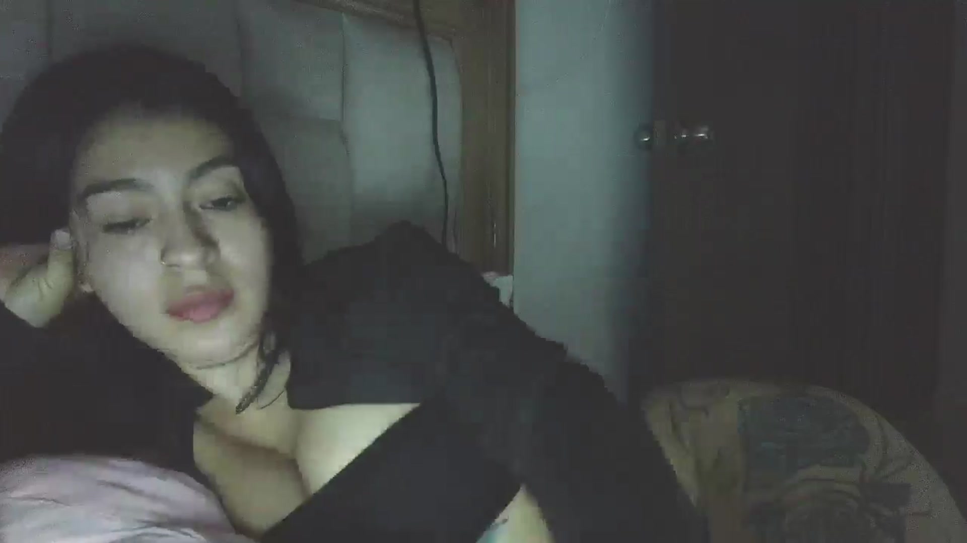 Gallery image thumbnail from yesicat's myfreecams stream on, 03/03/2026, 04:48 image 17 of 20