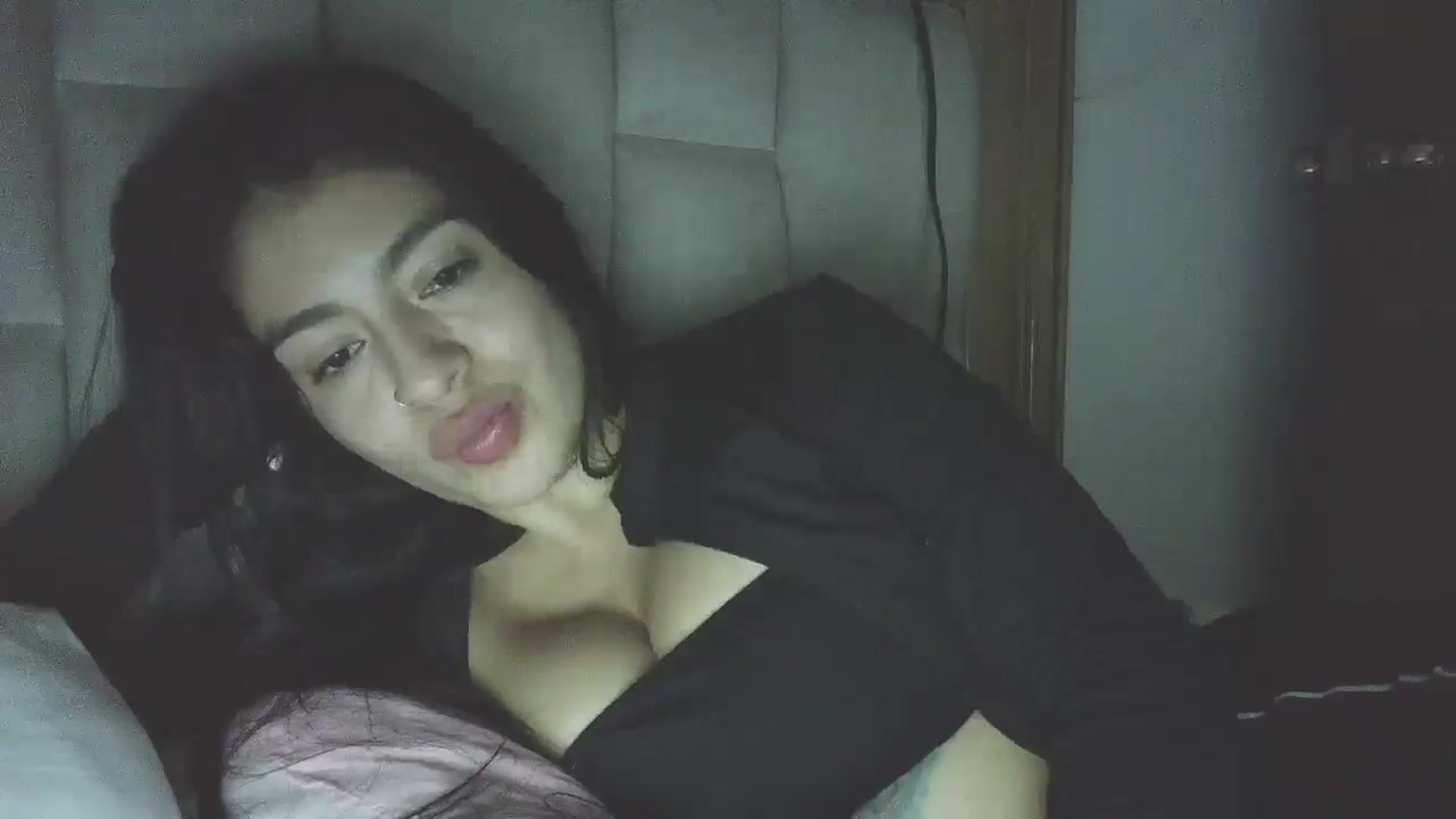 Gallery image thumbnail from yesicat's myfreecams stream on, 03/03/2026, 04:48 image 15 of 20