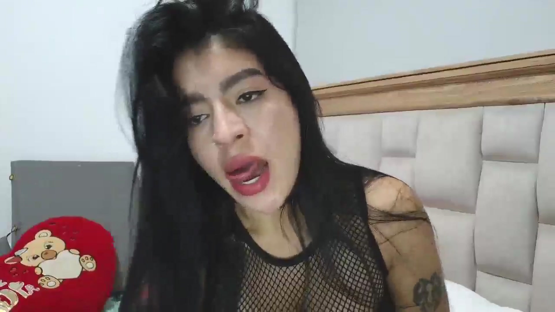 Gallery image thumbnail from yesicat's myfreecams stream on, 03/07/2026, 04:31 image 16 of 20