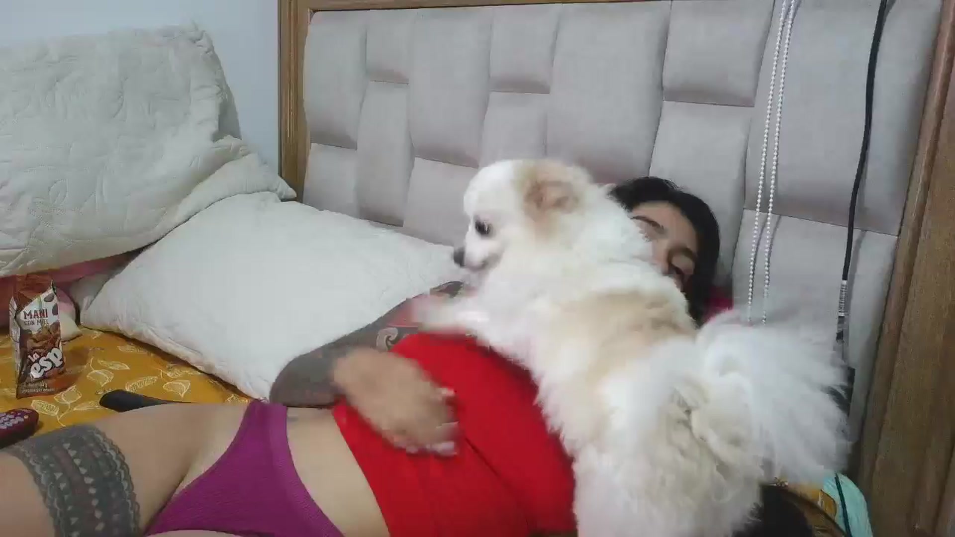 Gallery image thumbnail from yesicat's myfreecams stream on, 03/16/2026, 05:33 image 11 of 20