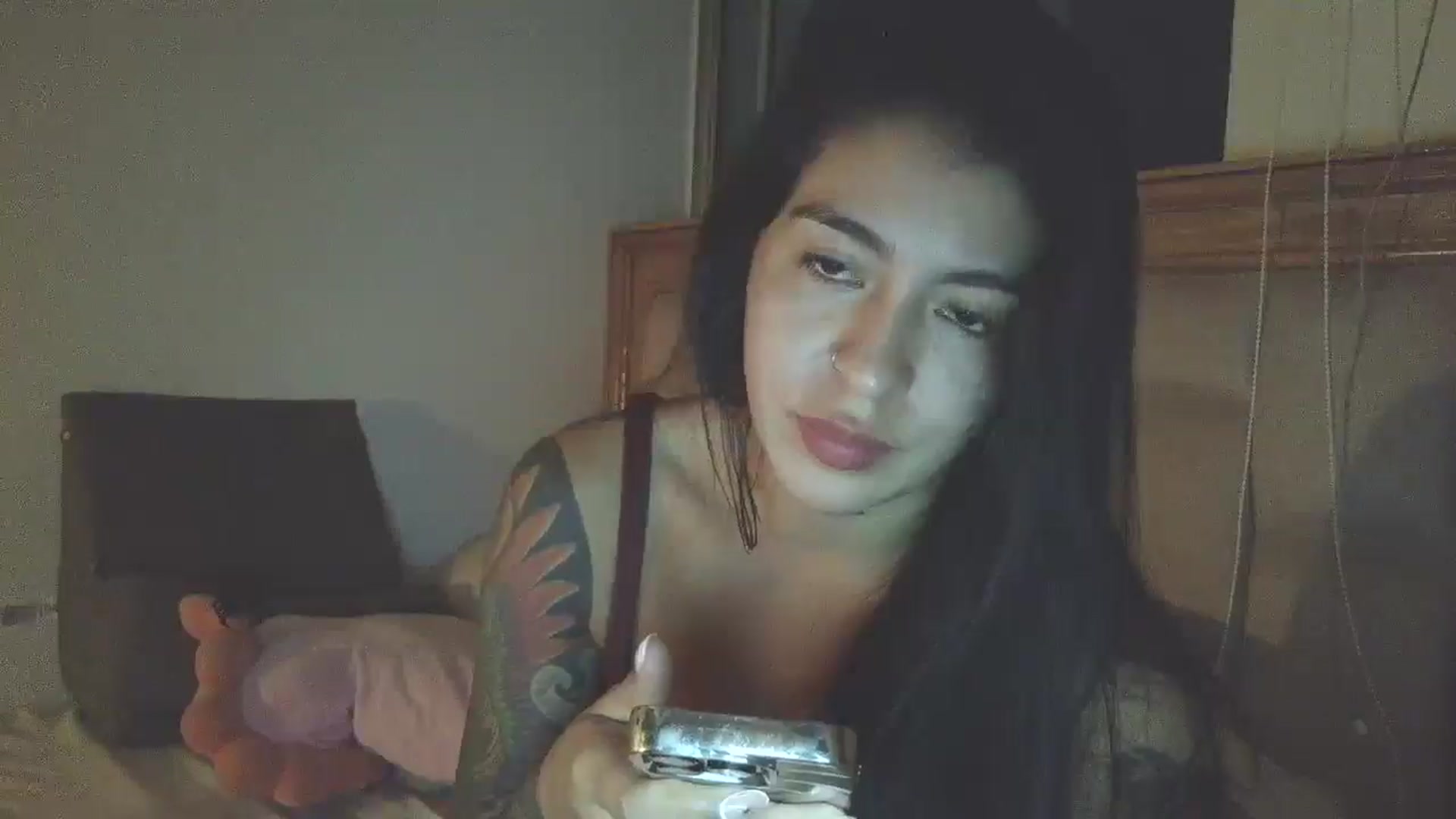 Gallery image thumbnail from yesicat's myfreecams stream on, 03/25/2026, 03:48 image 19 of 20