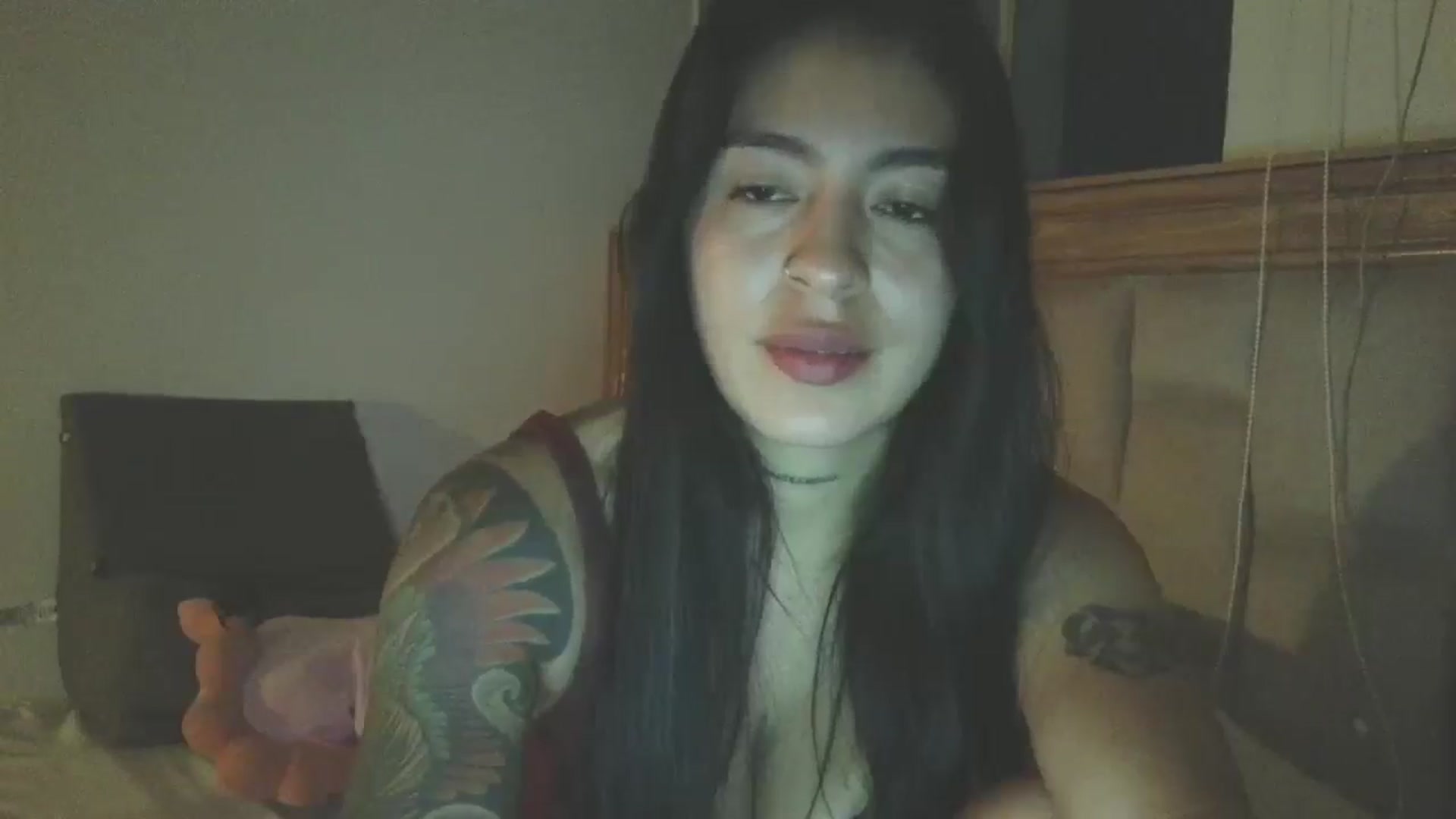 Gallery image thumbnail from yesicat's myfreecams stream on, 03/25/2026, 04:08 image 6 of 20