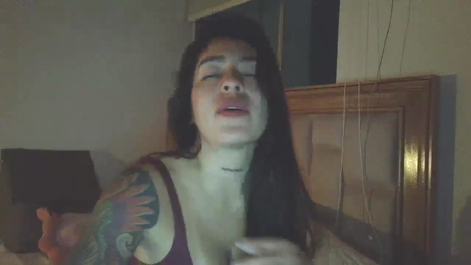 Gallery image thumbnail from yesicat's myfreecams stream on, 03/25/2026, 04:08 image 15 of 20