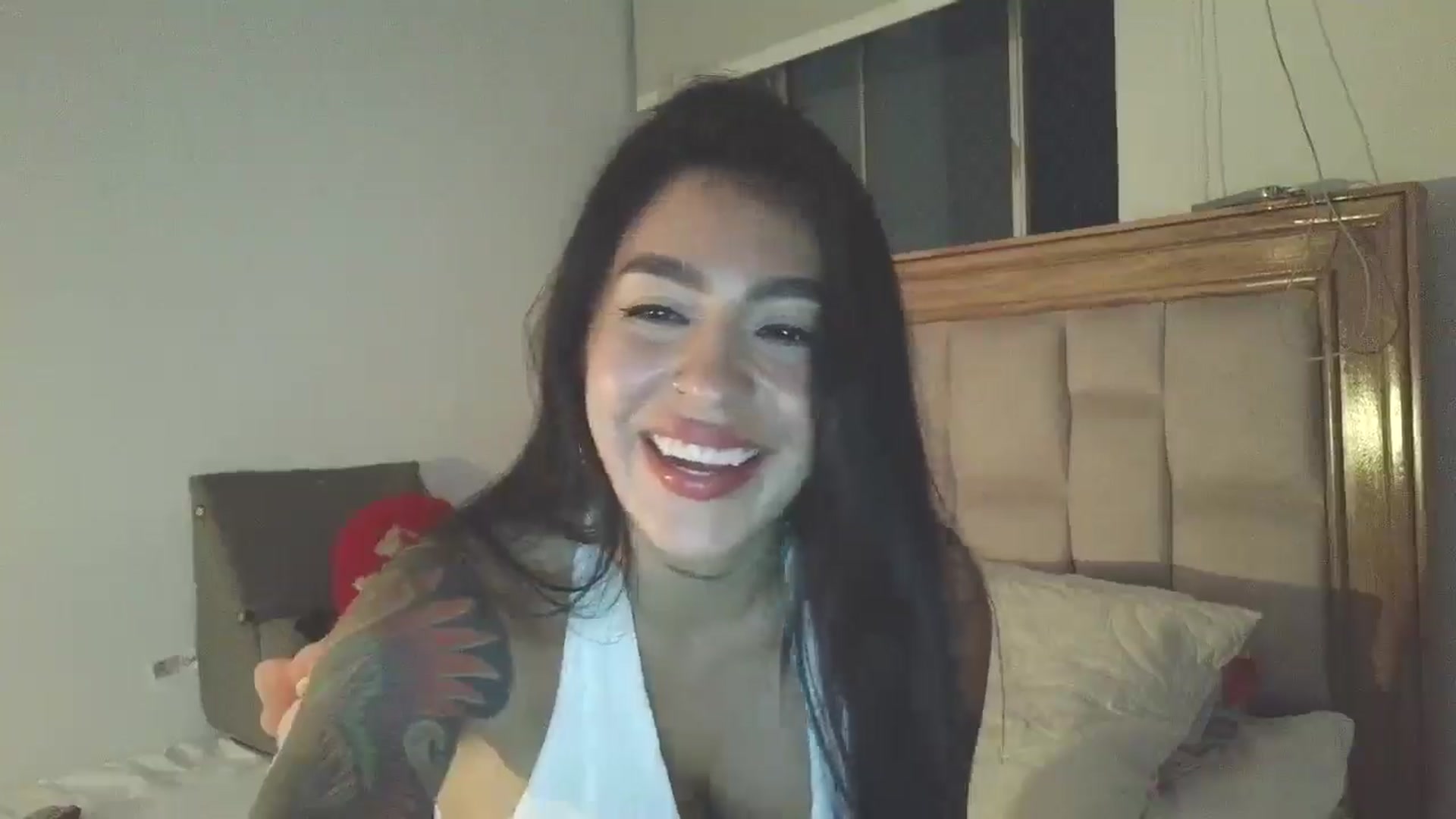 Gallery image thumbnail from yesicat's myfreecams stream on, 03/26/2026, 04:21 image 8 of 20