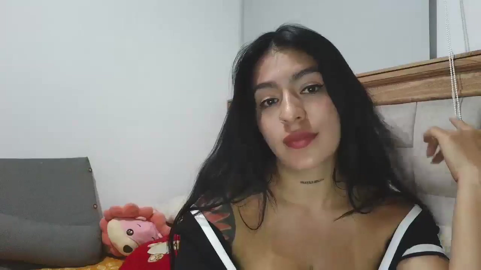 Gallery image thumbnail from yesicat's myfreecams stream on, 03/31/2026, 04:14 image 10 of 20