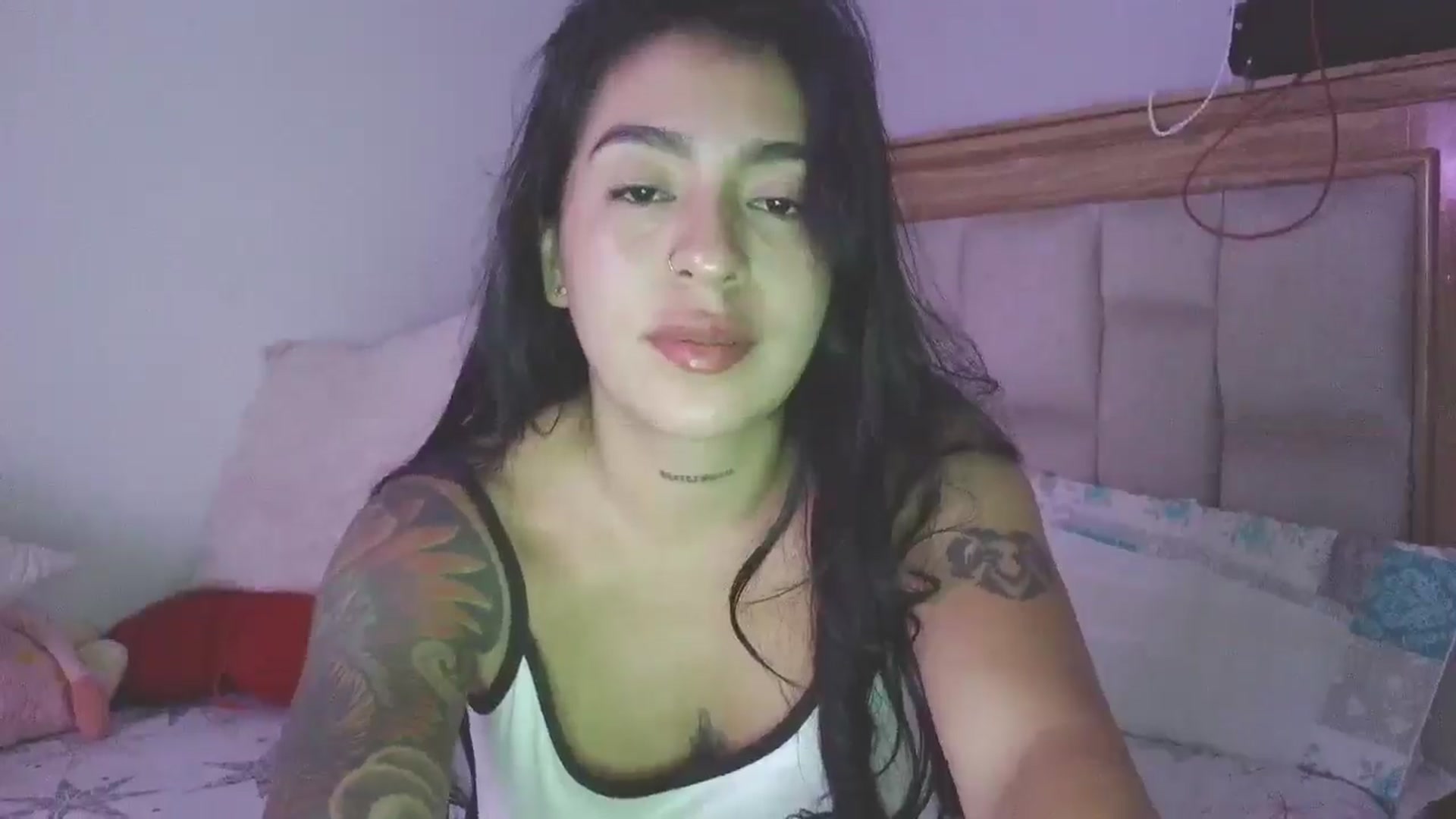 Gallery image thumbnail from yesicat's myfreecams stream on, 04/12/2026, 04:55 image 5 of 20