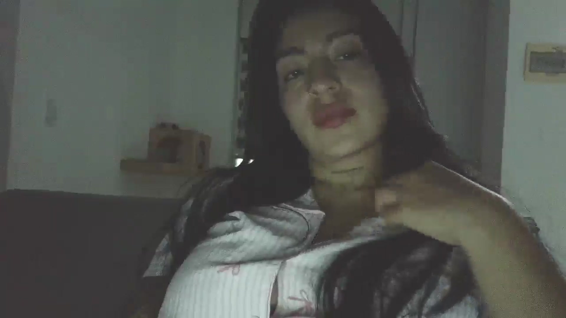 Gallery image thumbnail from yesicat's myfreecams stream on, 04/15/2026, 04:07 image 7 of 20