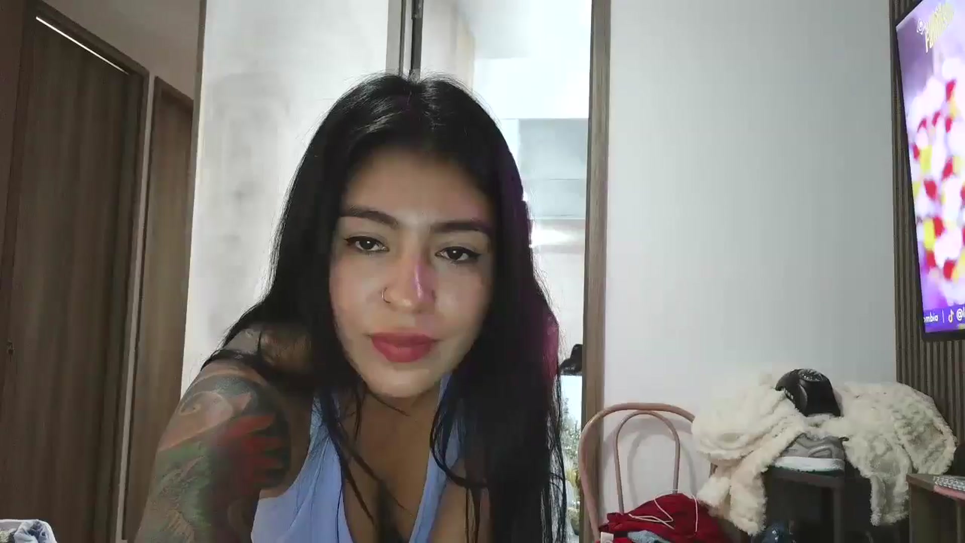 Gallery image thumbnail from yesicat's myfreecams stream on, 04/16/2026, 19:25 image 16 of 20
