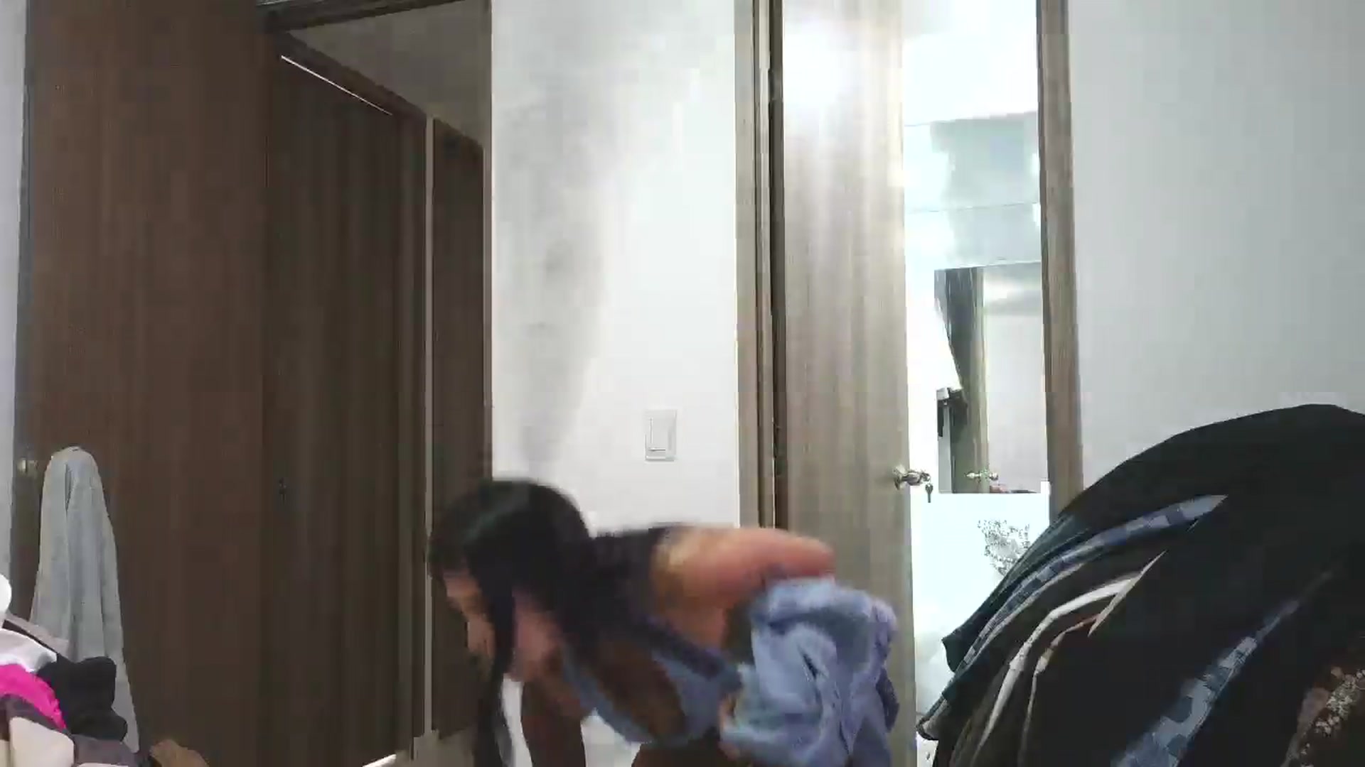 Gallery image thumbnail from yesicat's myfreecams stream on, 04/16/2026, 20:06 image 17 of 20