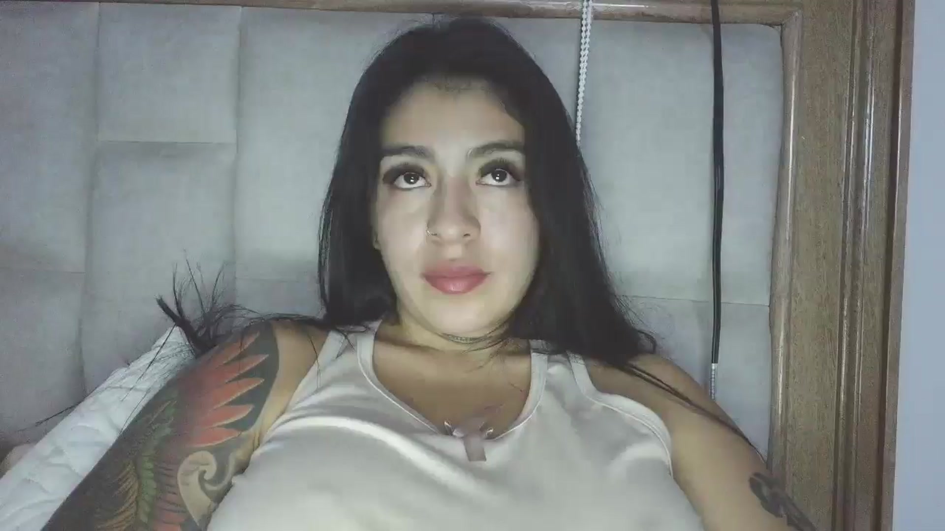 Gallery image thumbnail from yesicat's myfreecams stream on, 04/19/2026, 03:57 image 1 of 20