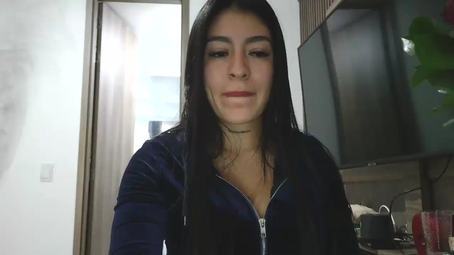 Gallery image thumbnail from yesicat's myfreecams stream on, 04/26/2026, 03:42 image 17 of 20