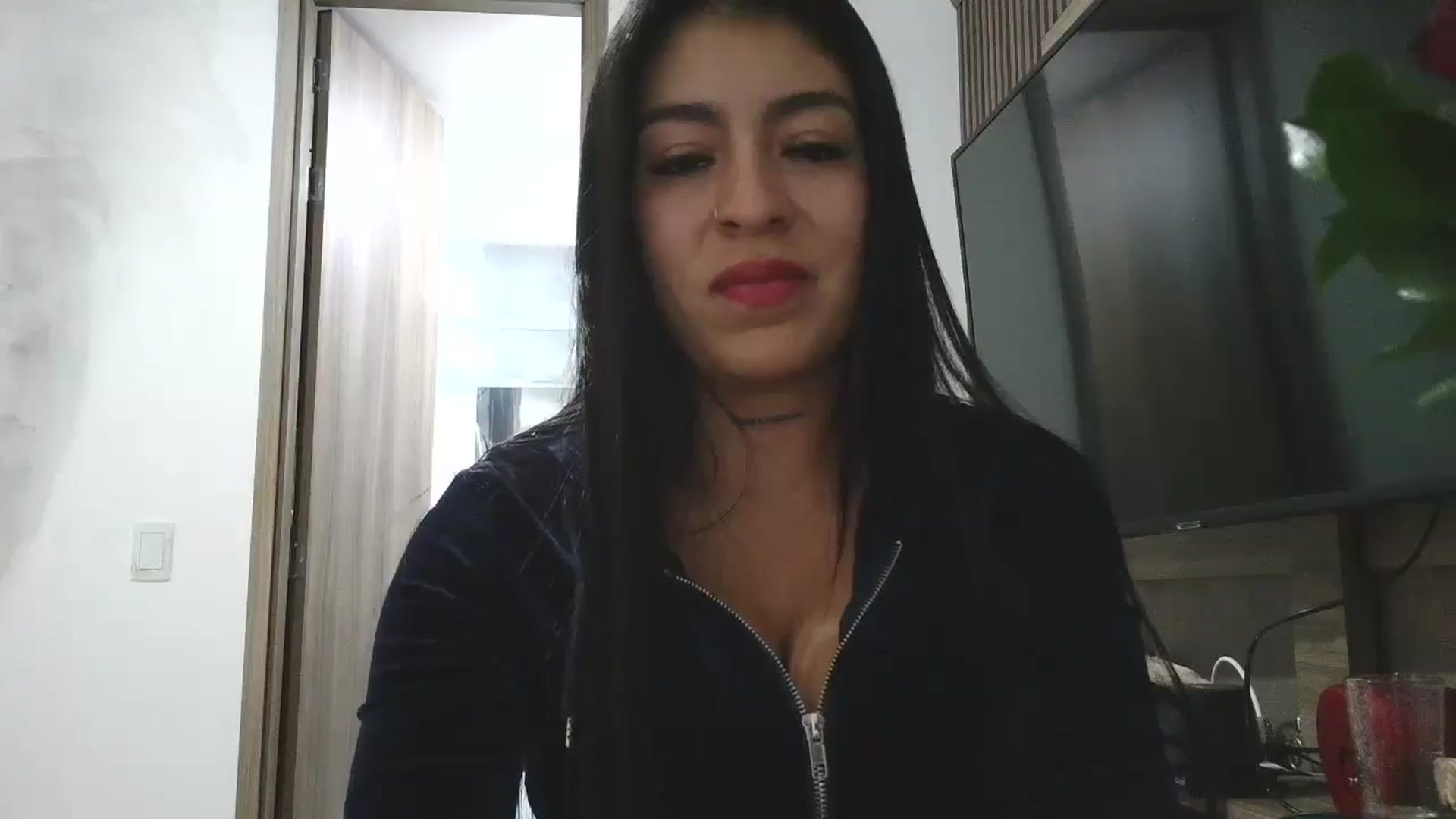 Gallery image thumbnail from yesicat's myfreecams stream on, 04/26/2026, 03:42 image 15 of 20