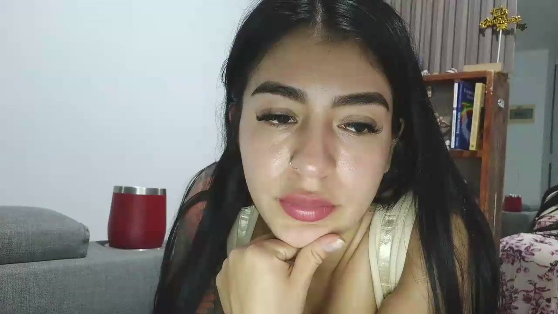 Gallery image thumbnail from yesicat's myfreecams stream on, 04/30/2026, 24:57 image 15 of 20