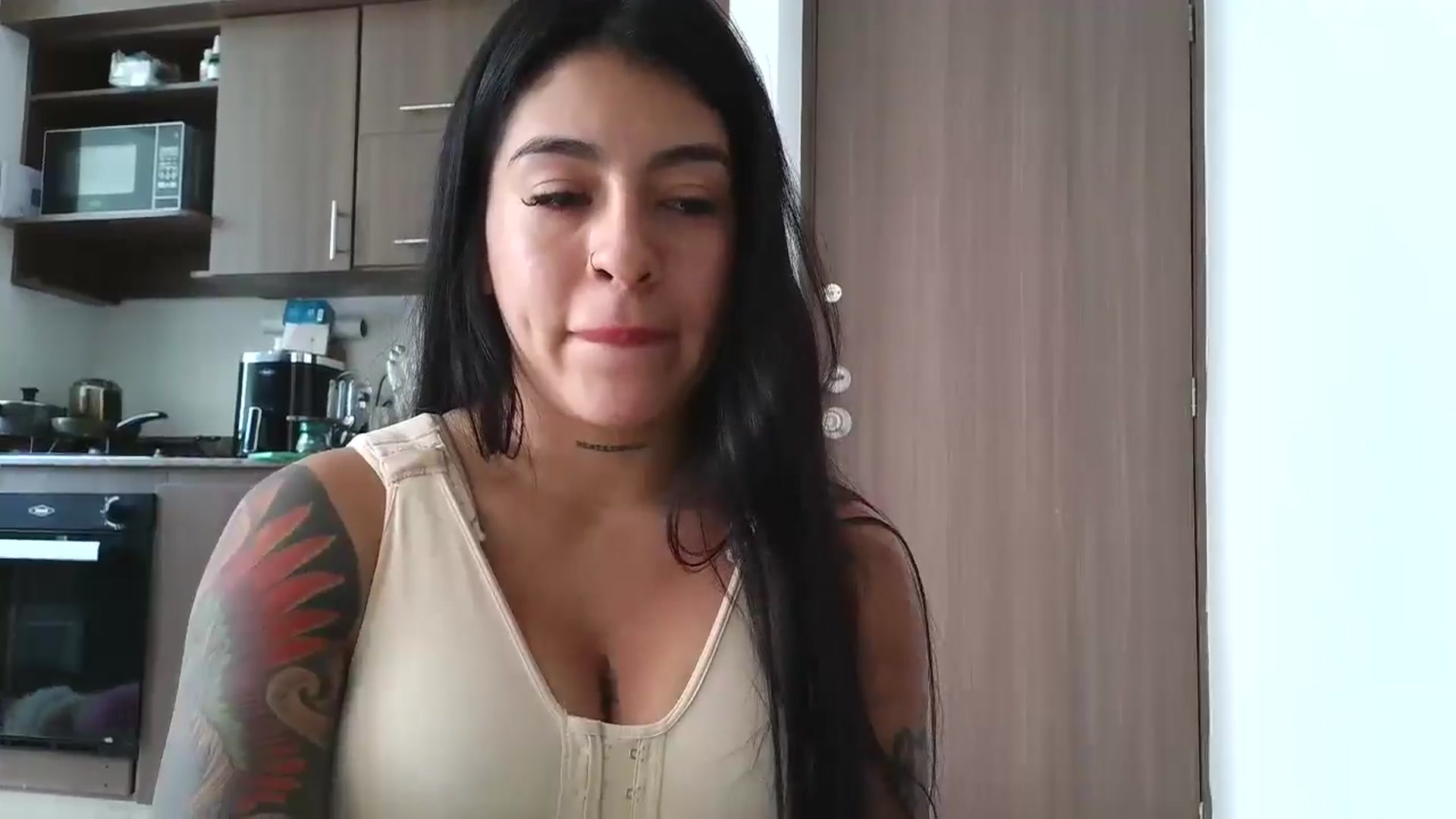 Gallery image thumbnail from yesicat's myfreecams stream on, 05/09/2026, 19:27 image 8 of 20