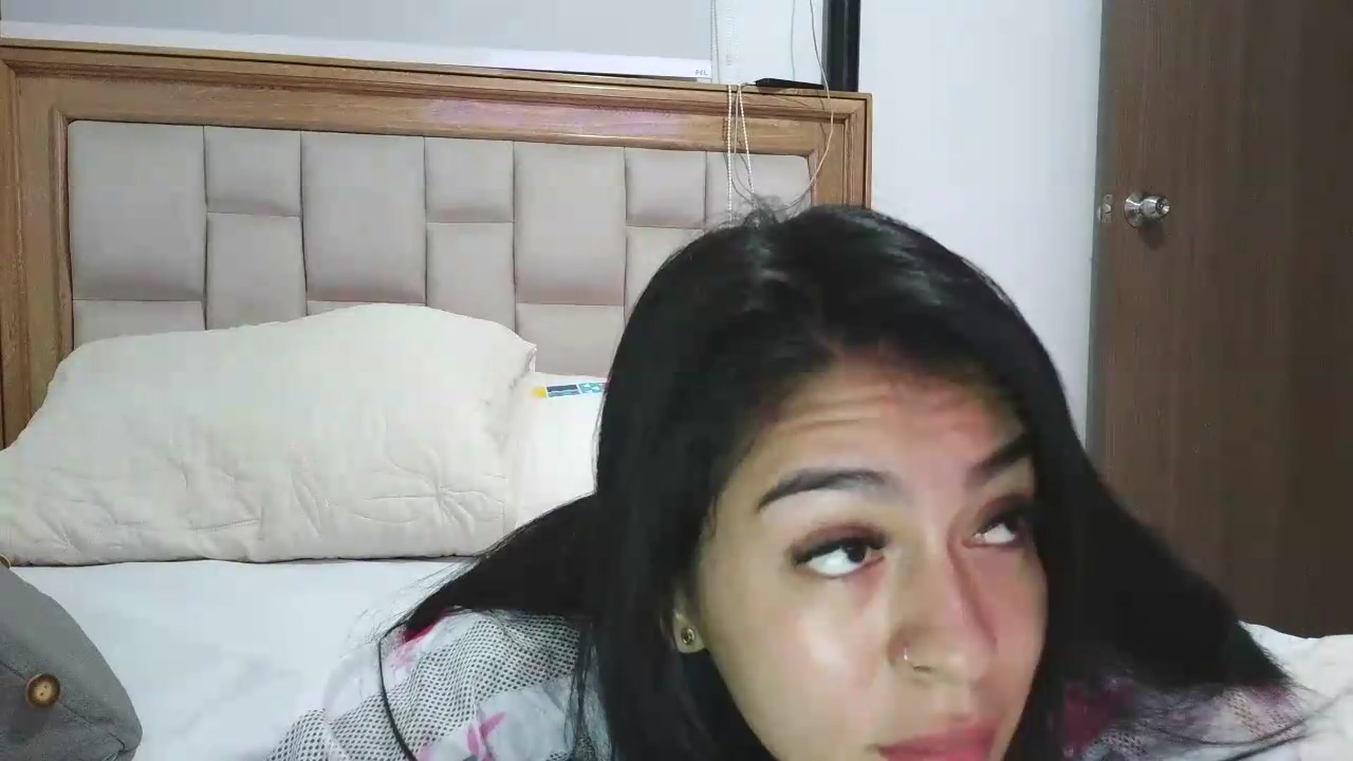 Gallery image thumbnail from yesicat's myfreecams stream on, 05/12/2026, 02:01 image 5 of 20