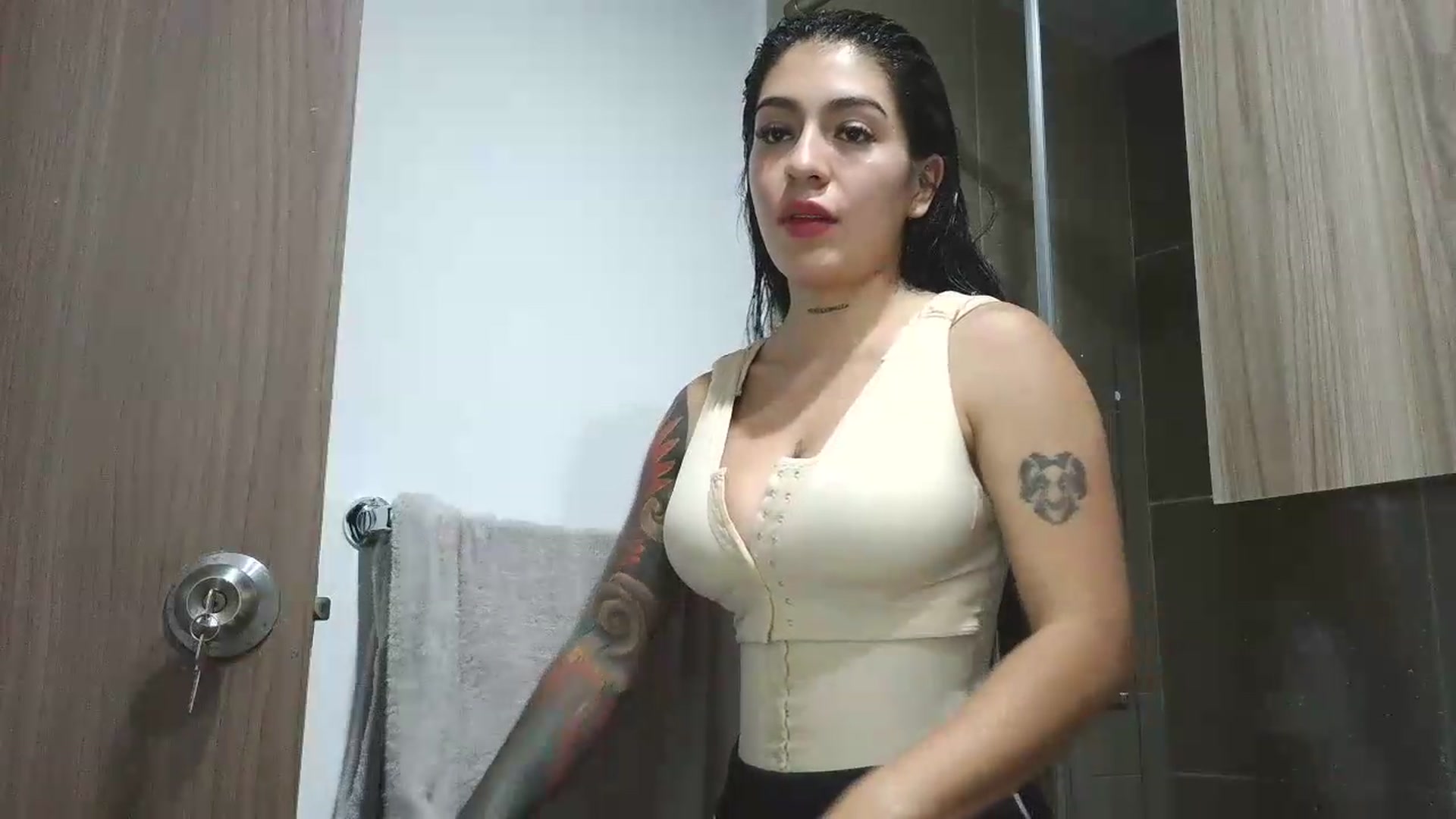 Gallery image thumbnail from yesicat's myfreecams stream on, 05/18/2026, 04:59 image 7 of 20