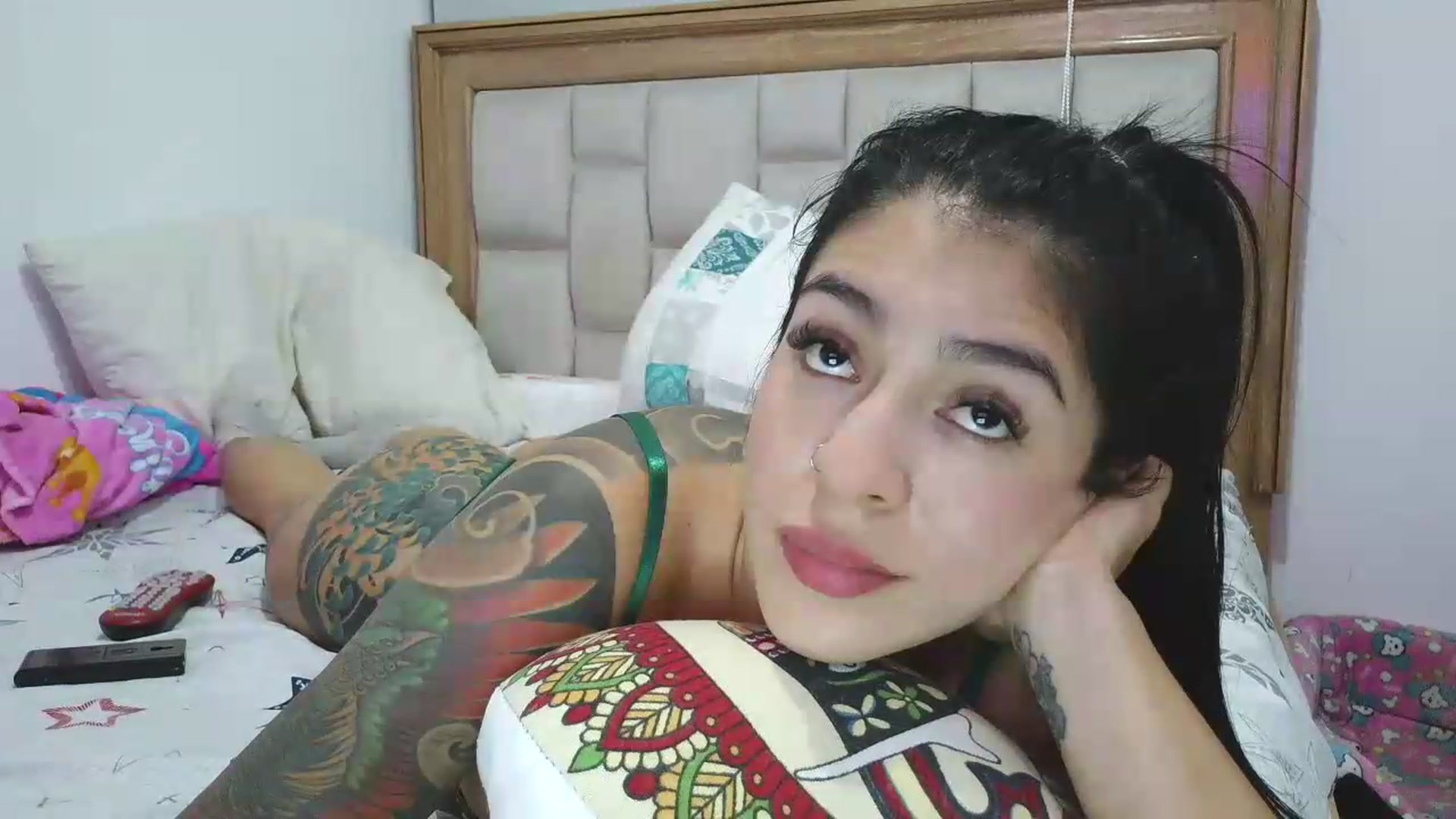 Gallery image thumbnail from yesicat's myfreecams stream on, 05/27/2026, 02:36 image 20 of 20