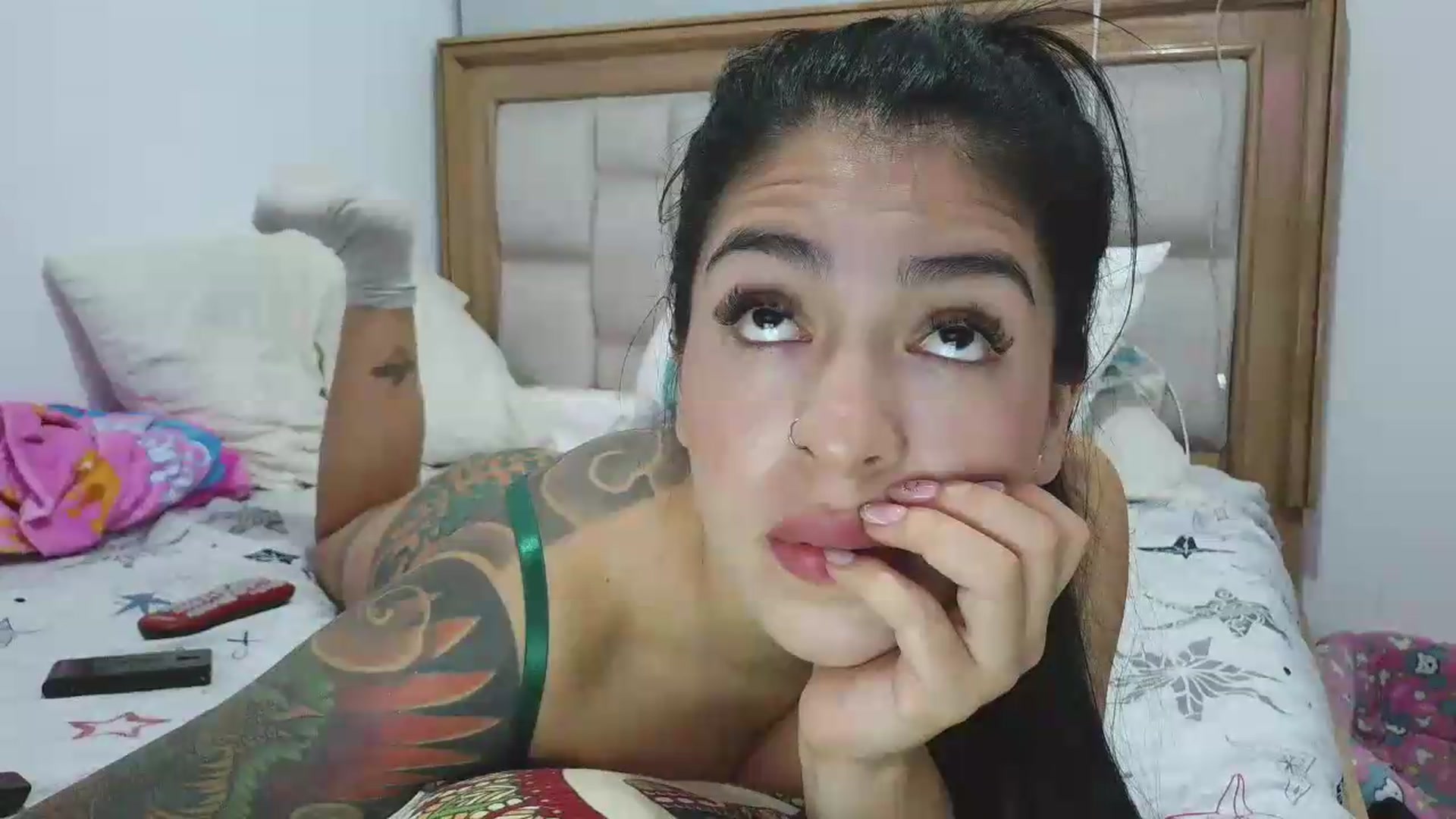 Gallery image thumbnail from yesicat's myfreecams stream on, 05/27/2026, 02:36 image 8 of 20