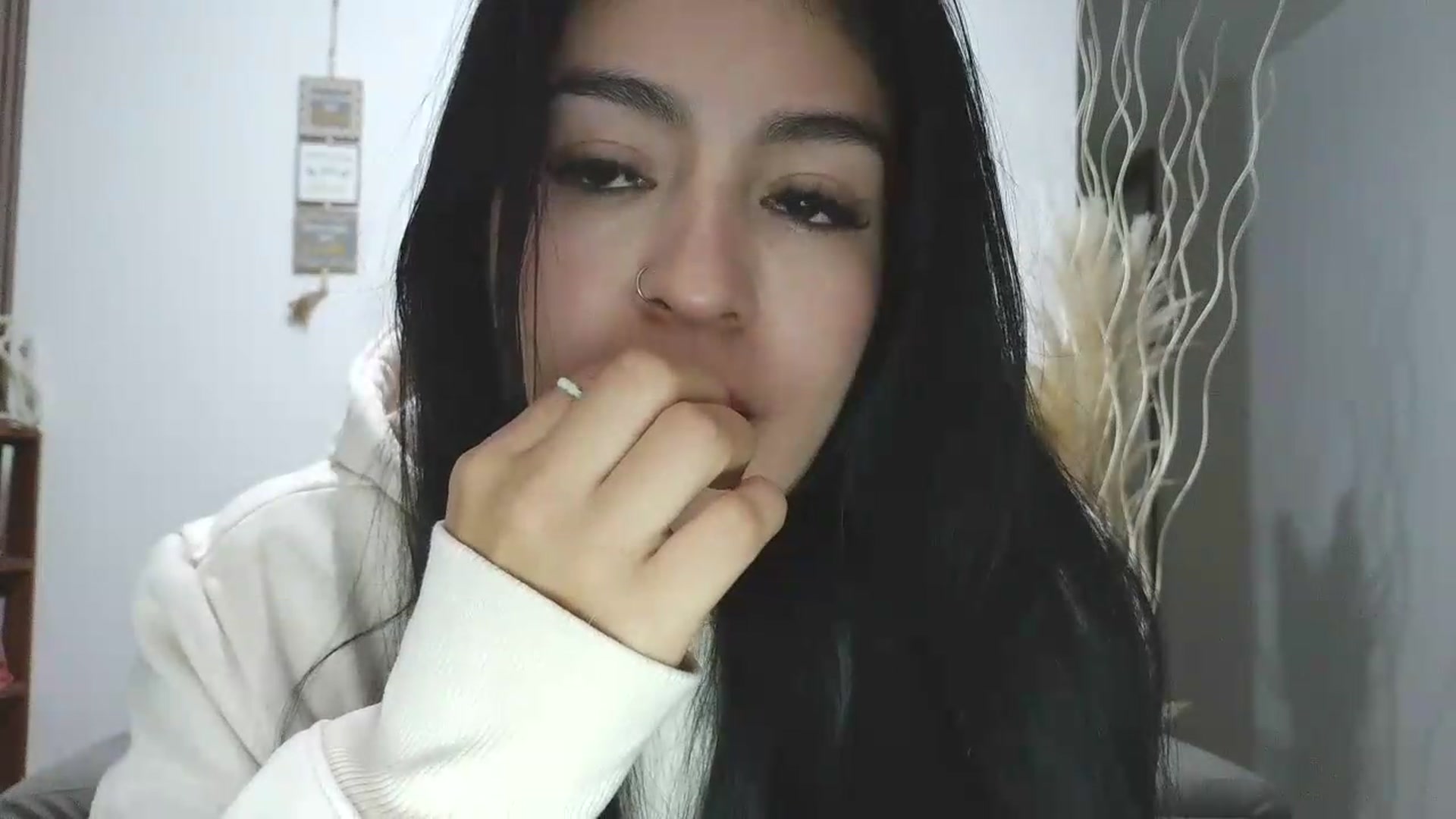 Gallery image thumbnail from yesicat's myfreecams stream on, 06/08/2026, 03:34 image 6 of 20