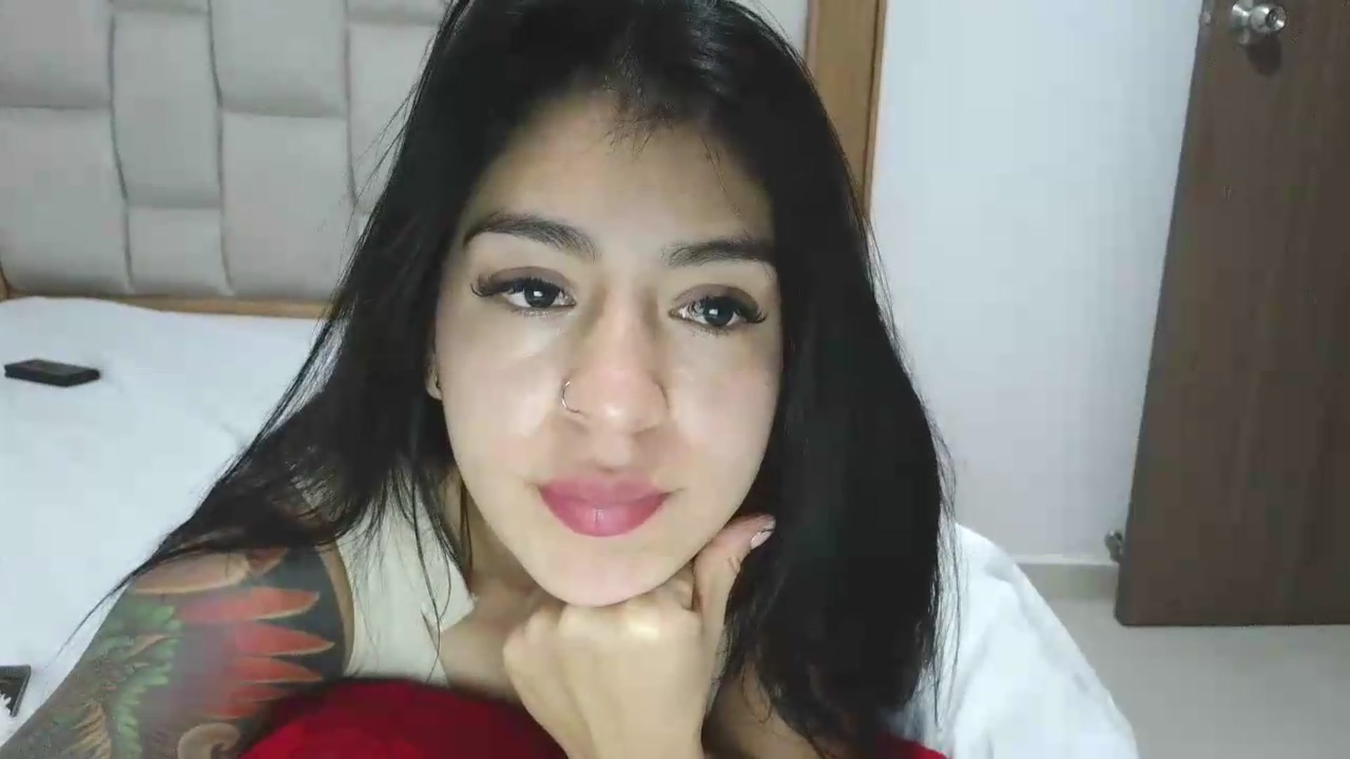 Gallery image thumbnail from yesicat's myfreecams stream on, 06/14/2026, 04:44 image 17 of 20