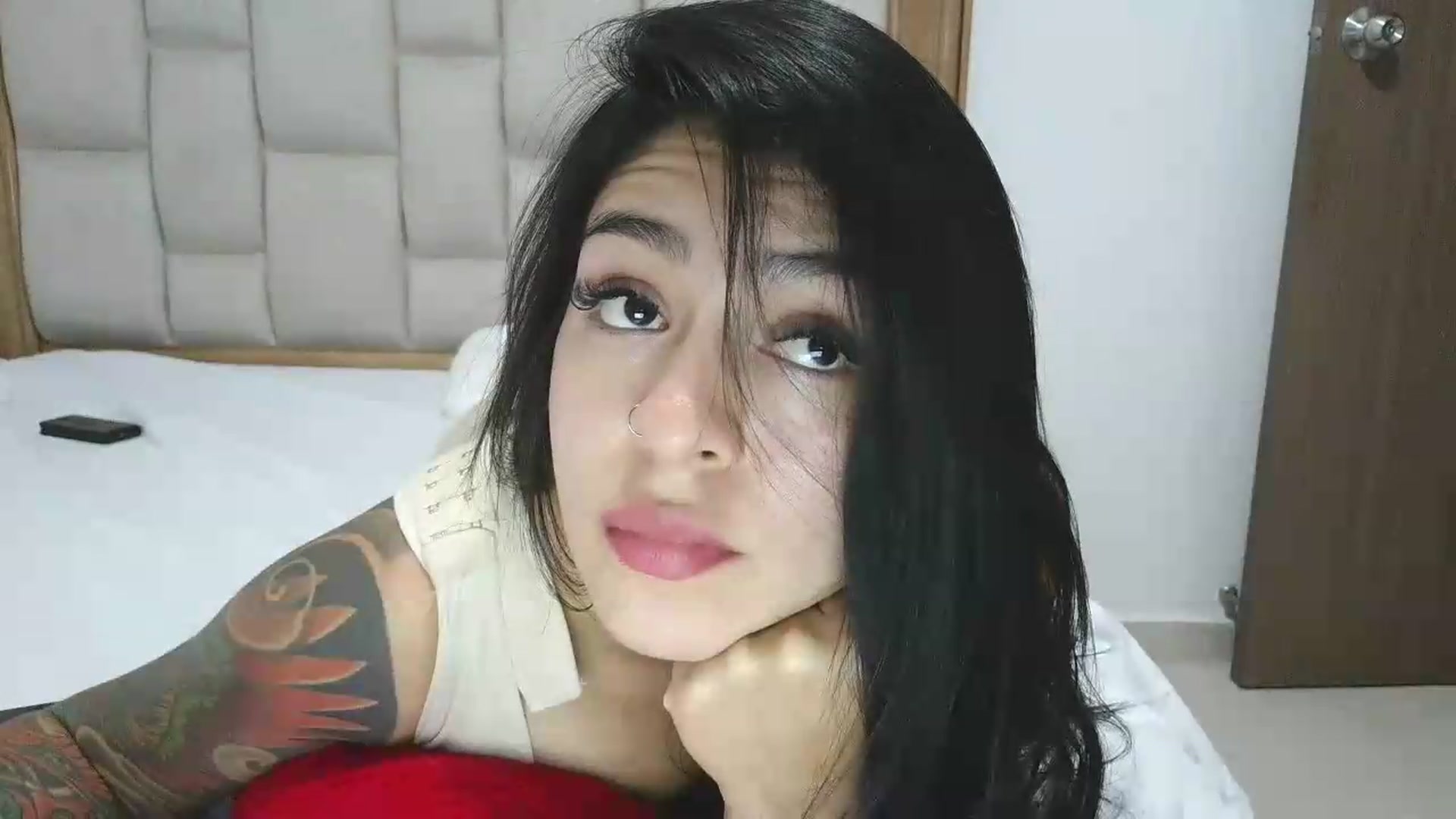 Gallery image thumbnail from yesicat's myfreecams stream on, 06/14/2026, 04:44 image 4 of 20